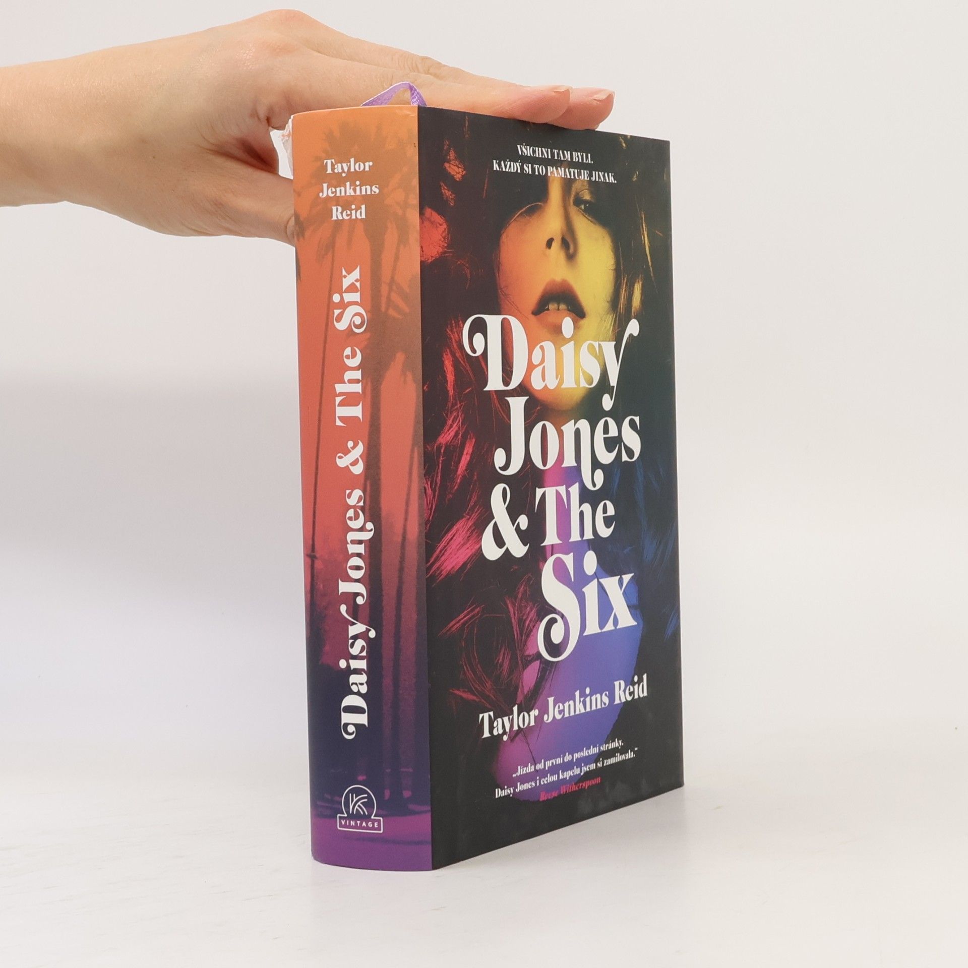 Taylor Jenkins Reid Daisy Jones & The Six