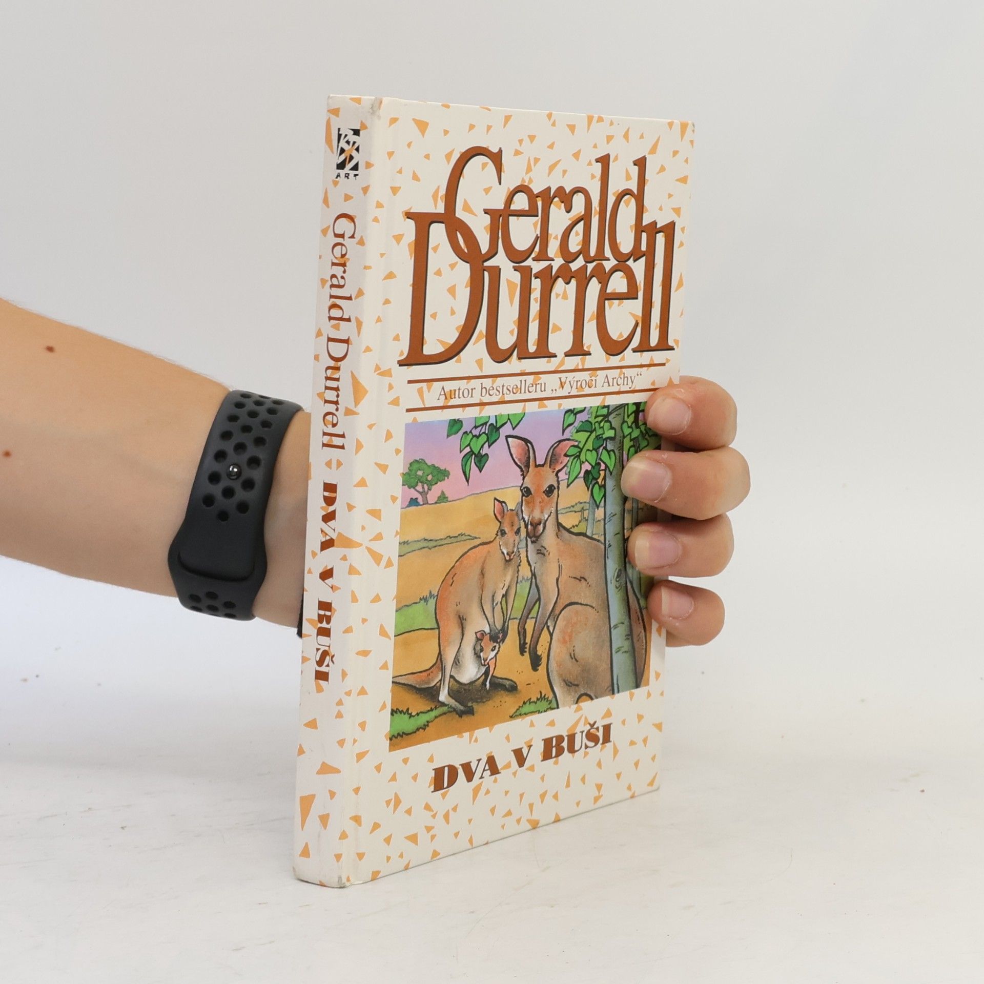 Gerald Durrell Dva v buši