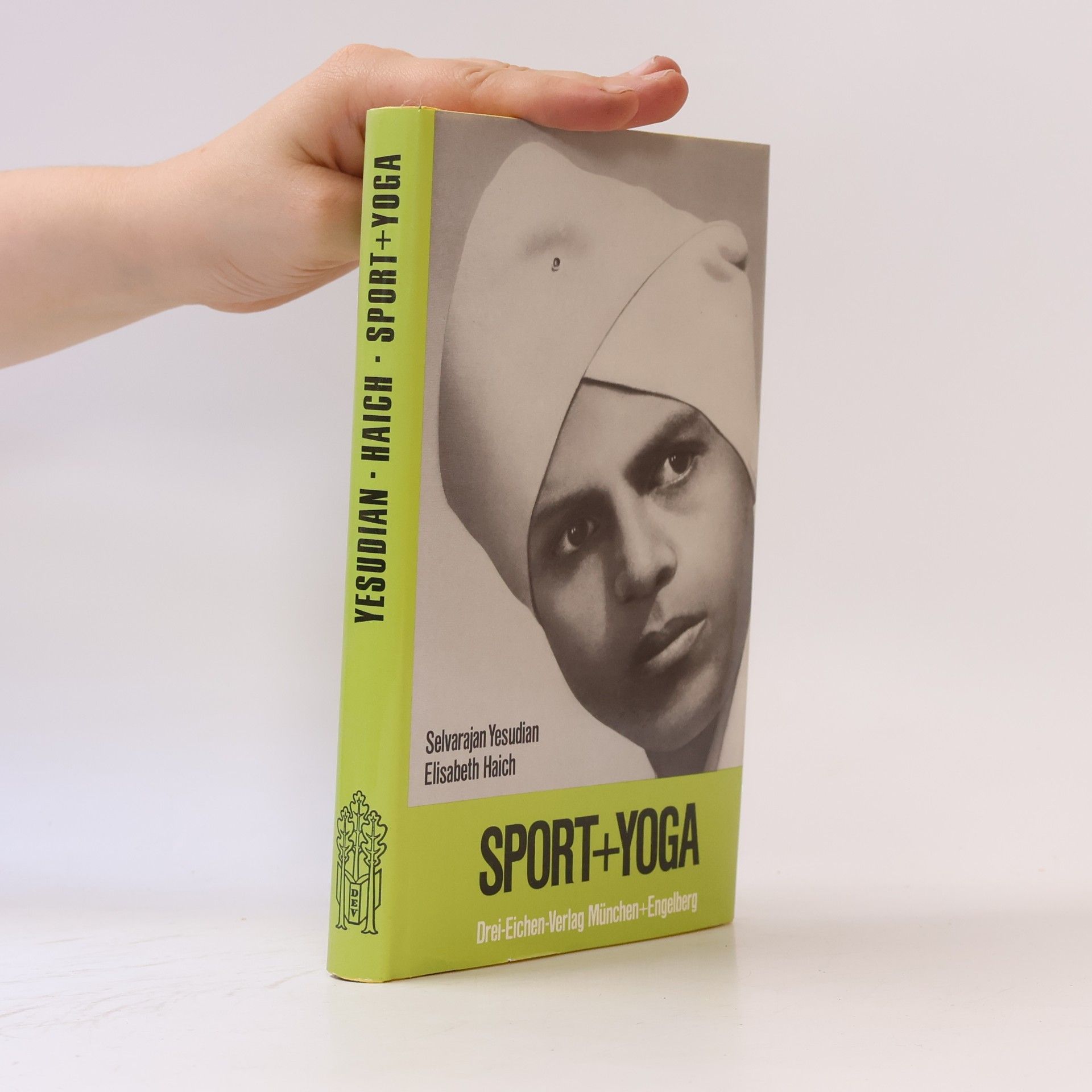 Selvarajan Yesudian Sport und Yoga
