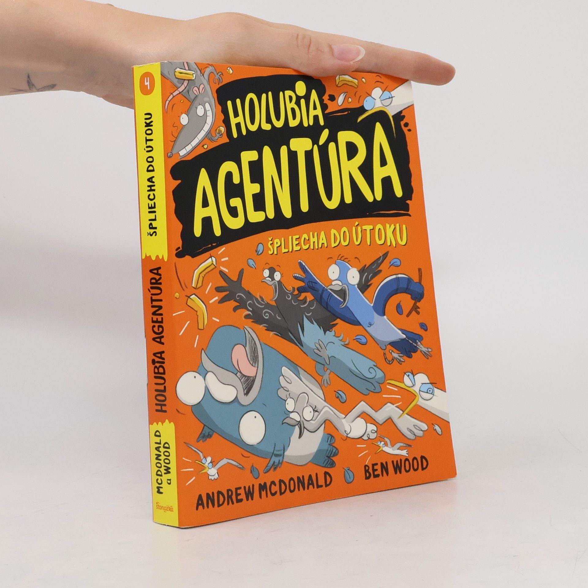 Andrew McDonald Holubia agentúra špliecha do útoku