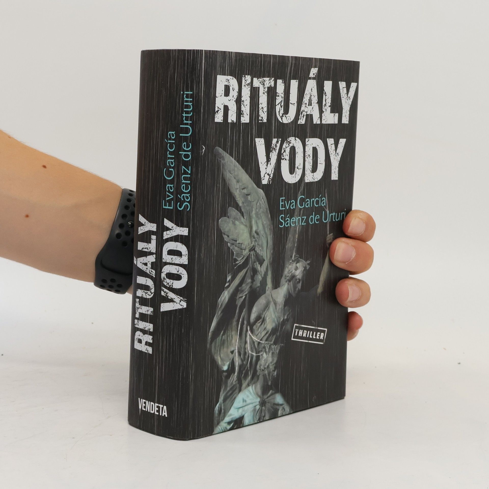 Eva García Sáenz Rituály vody
