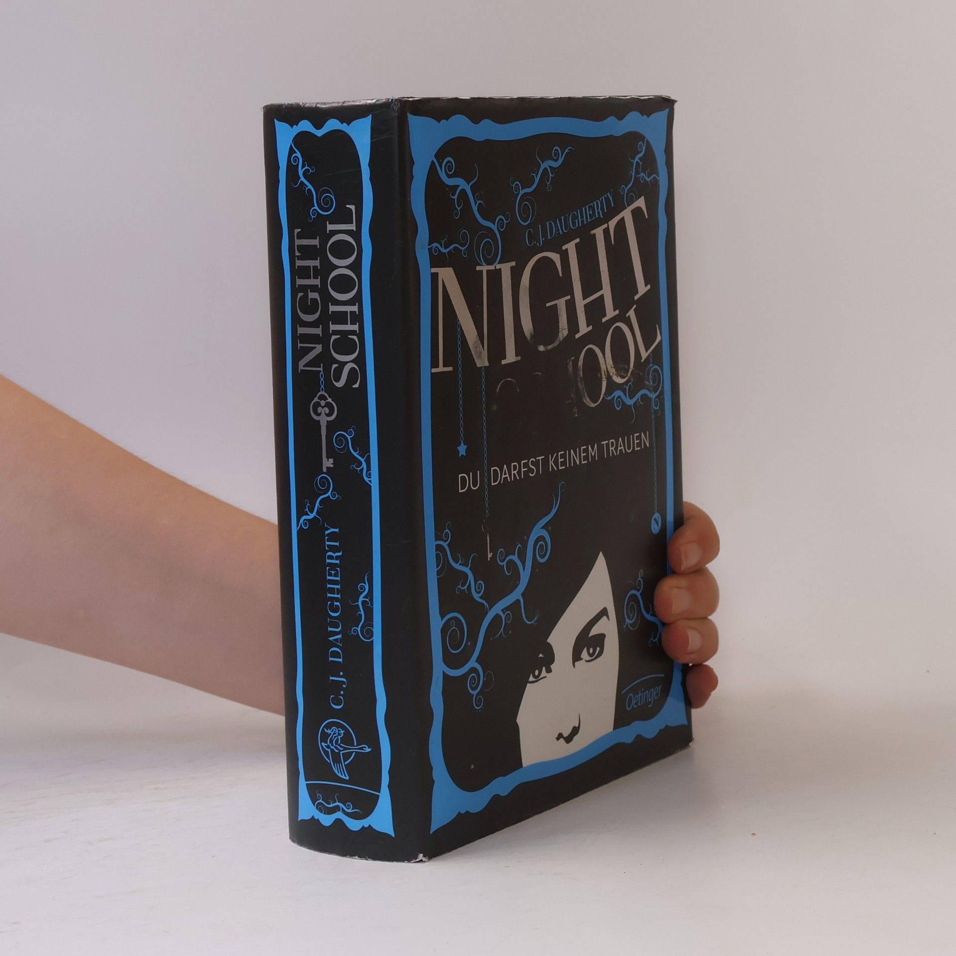 Christi Daugherty Night School 1. Du darfst keinem Trauen