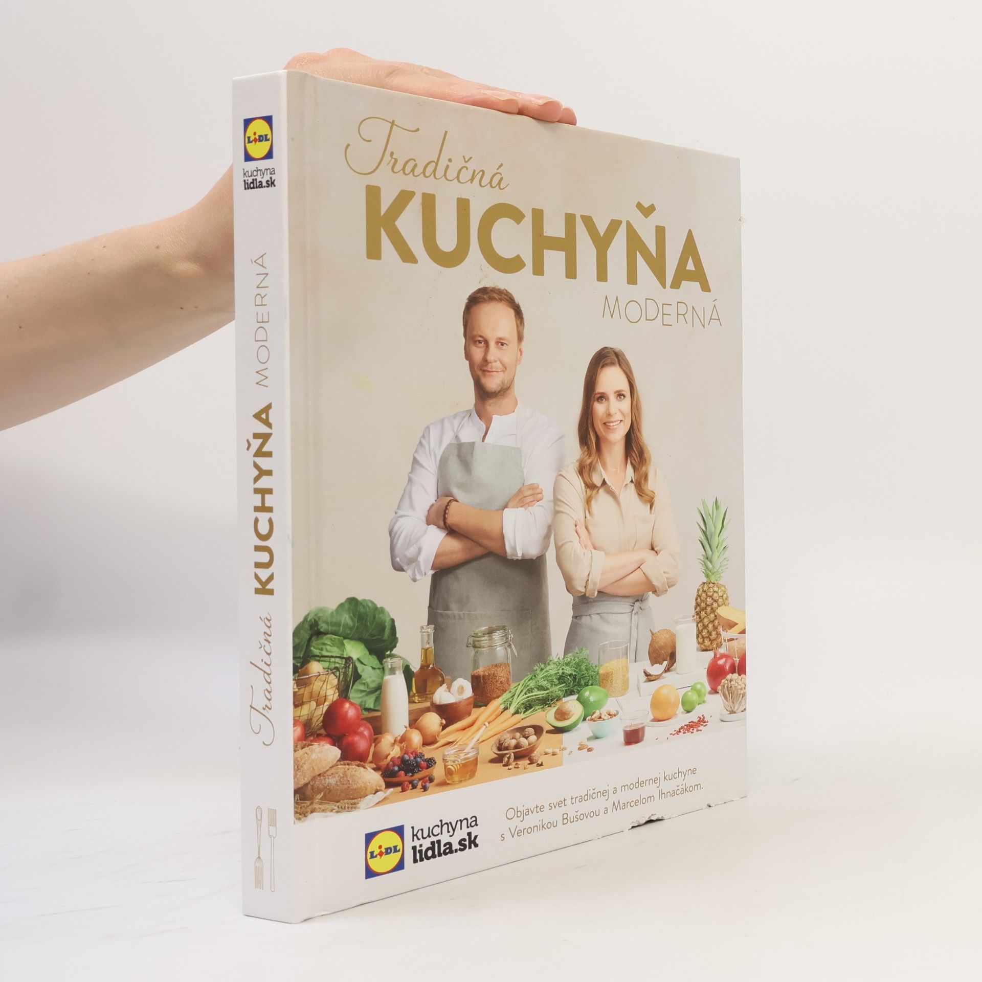 Veronika Bušová Tradičná kuchyňa moderná