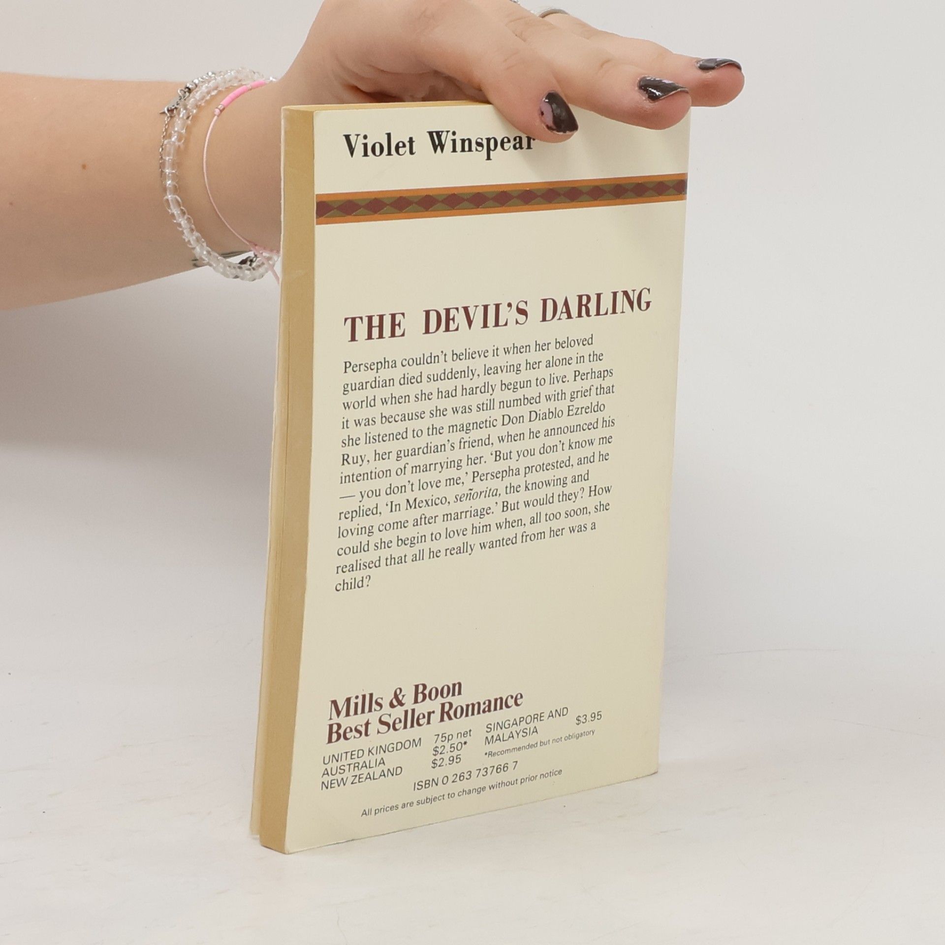 Violet Winspear The Devil's Darling