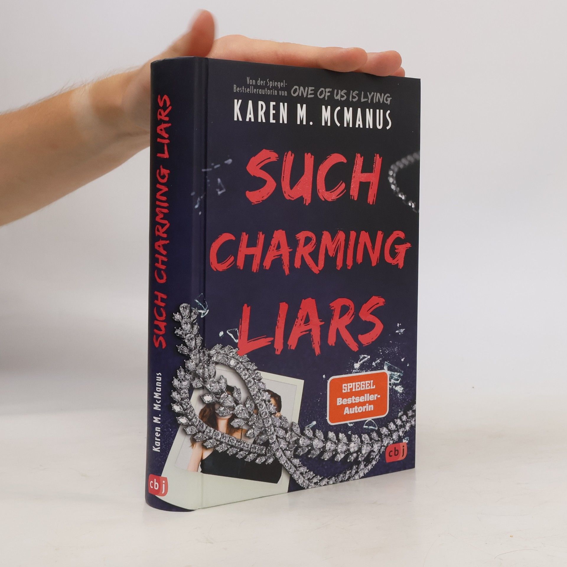 Karen M. McManus Such Charming Liars