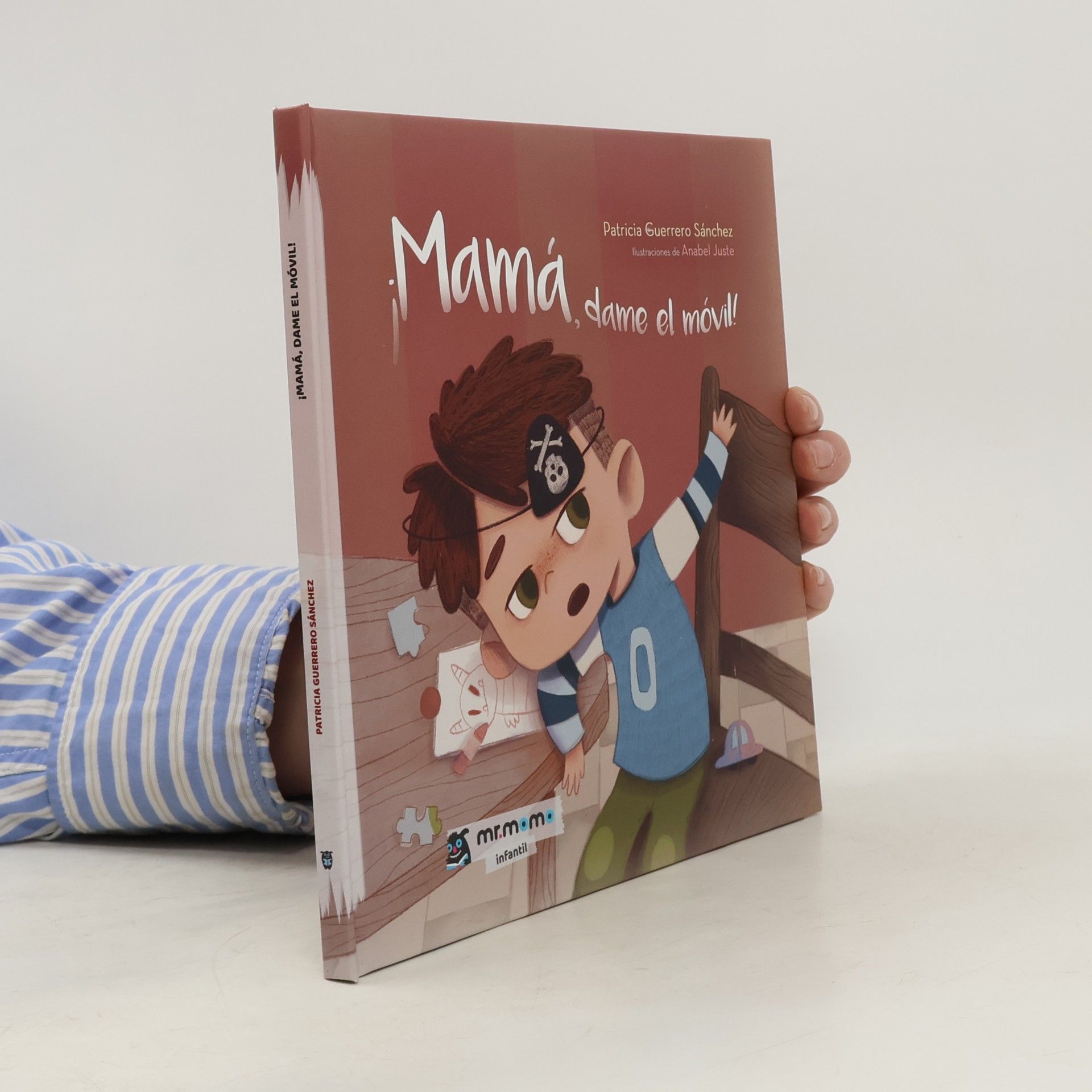 Mamá, dame el móvil