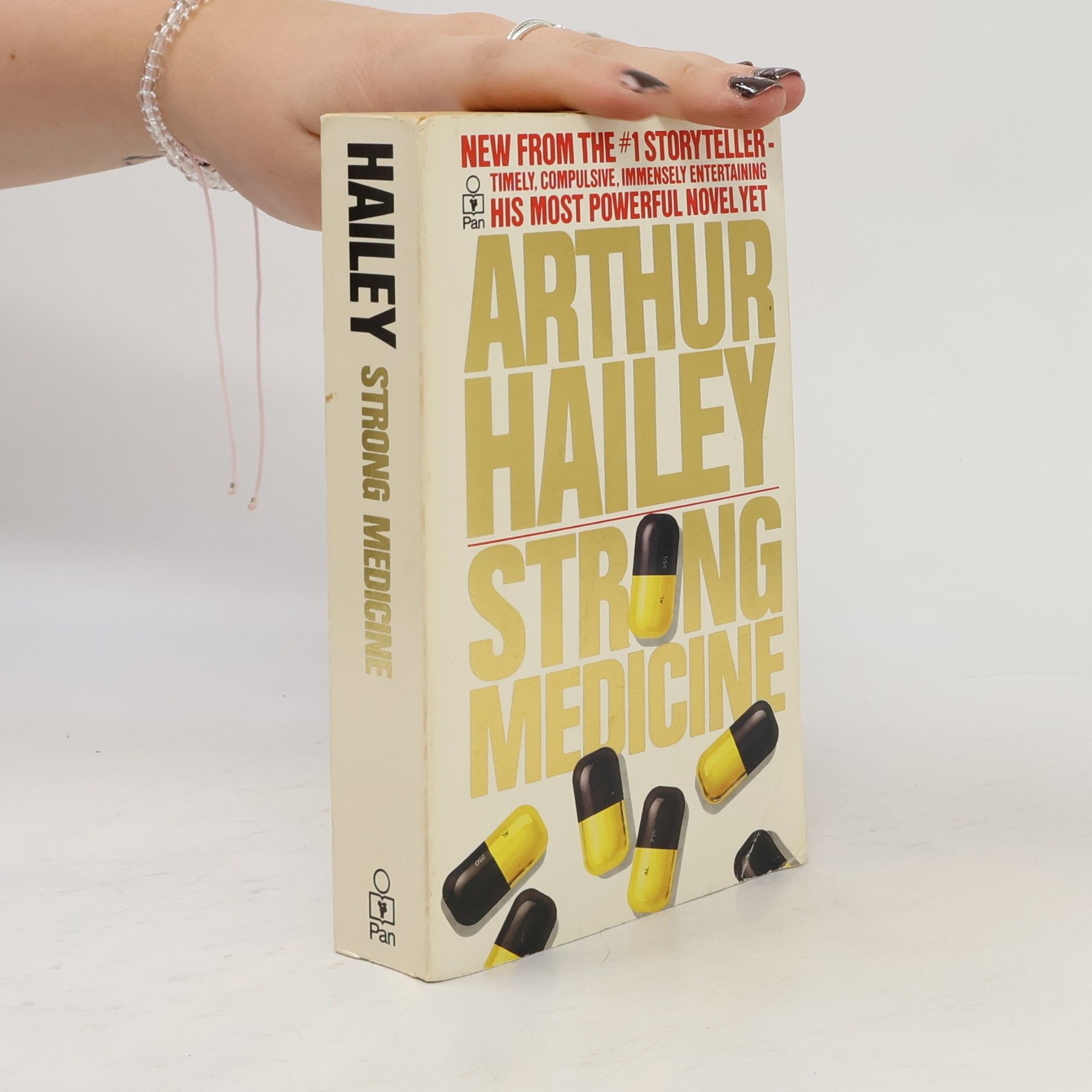 Arthur Hailey Strong medicine