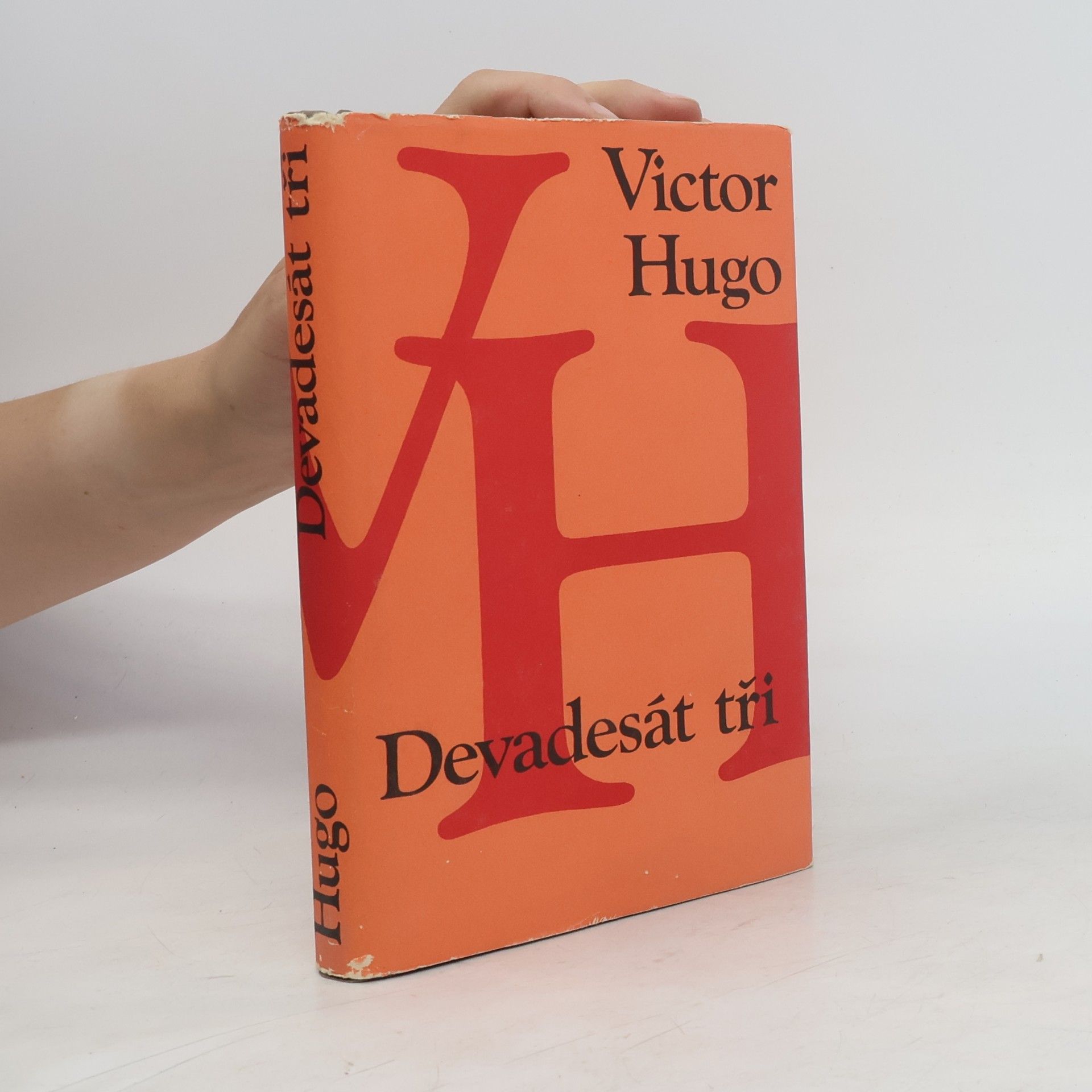 Victor Hugo Devadesát tři