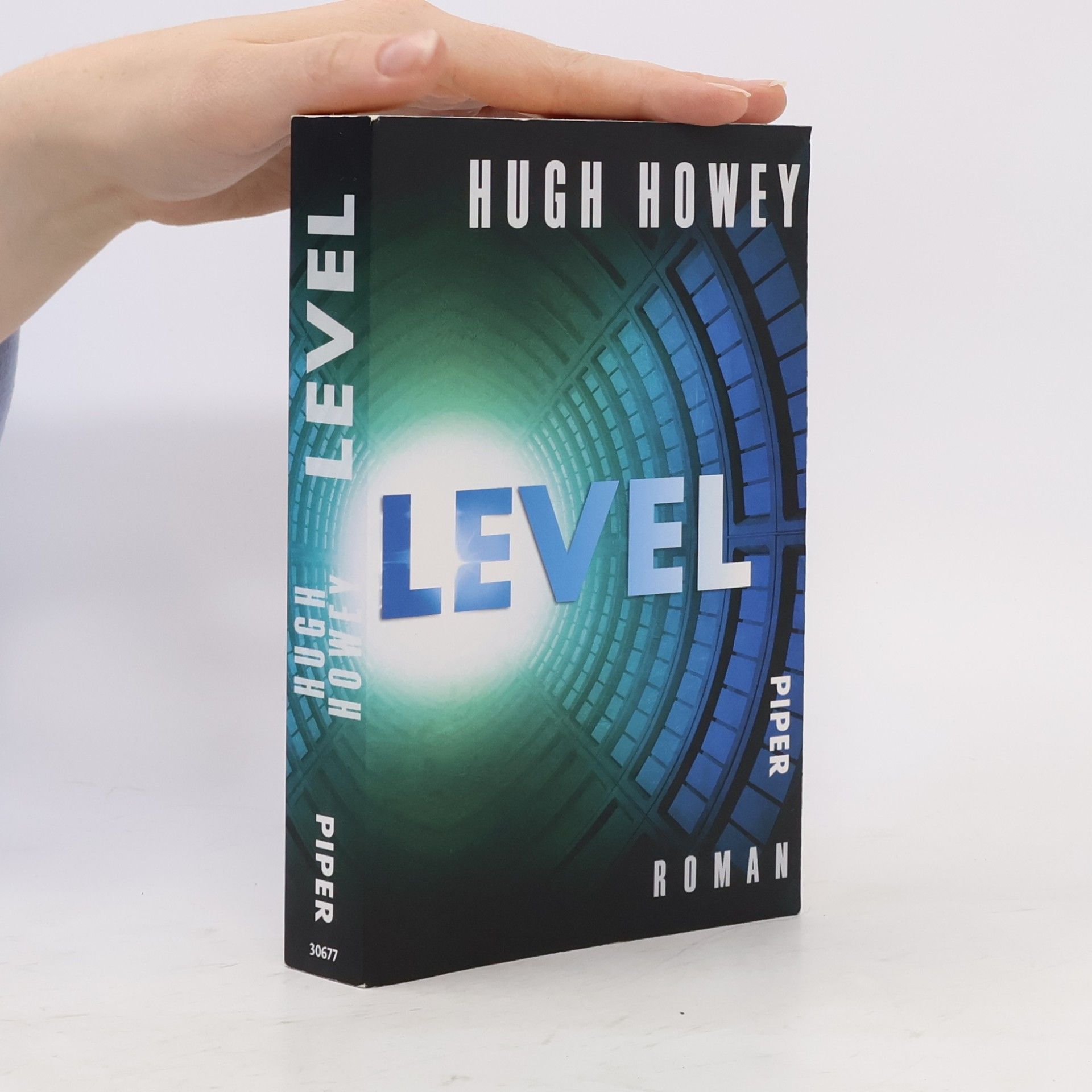 Hugh Howey Level