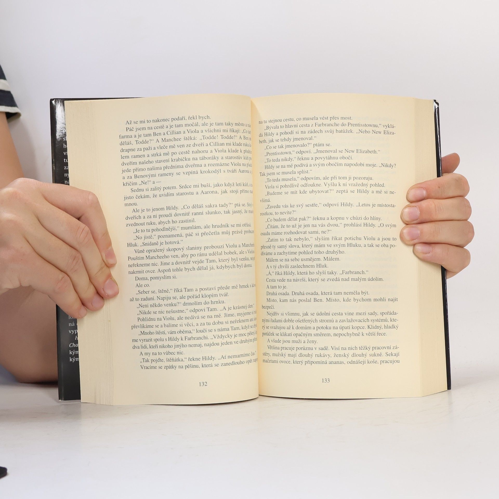 Patrick Ness Chaos. Kniha první. Hlas nože