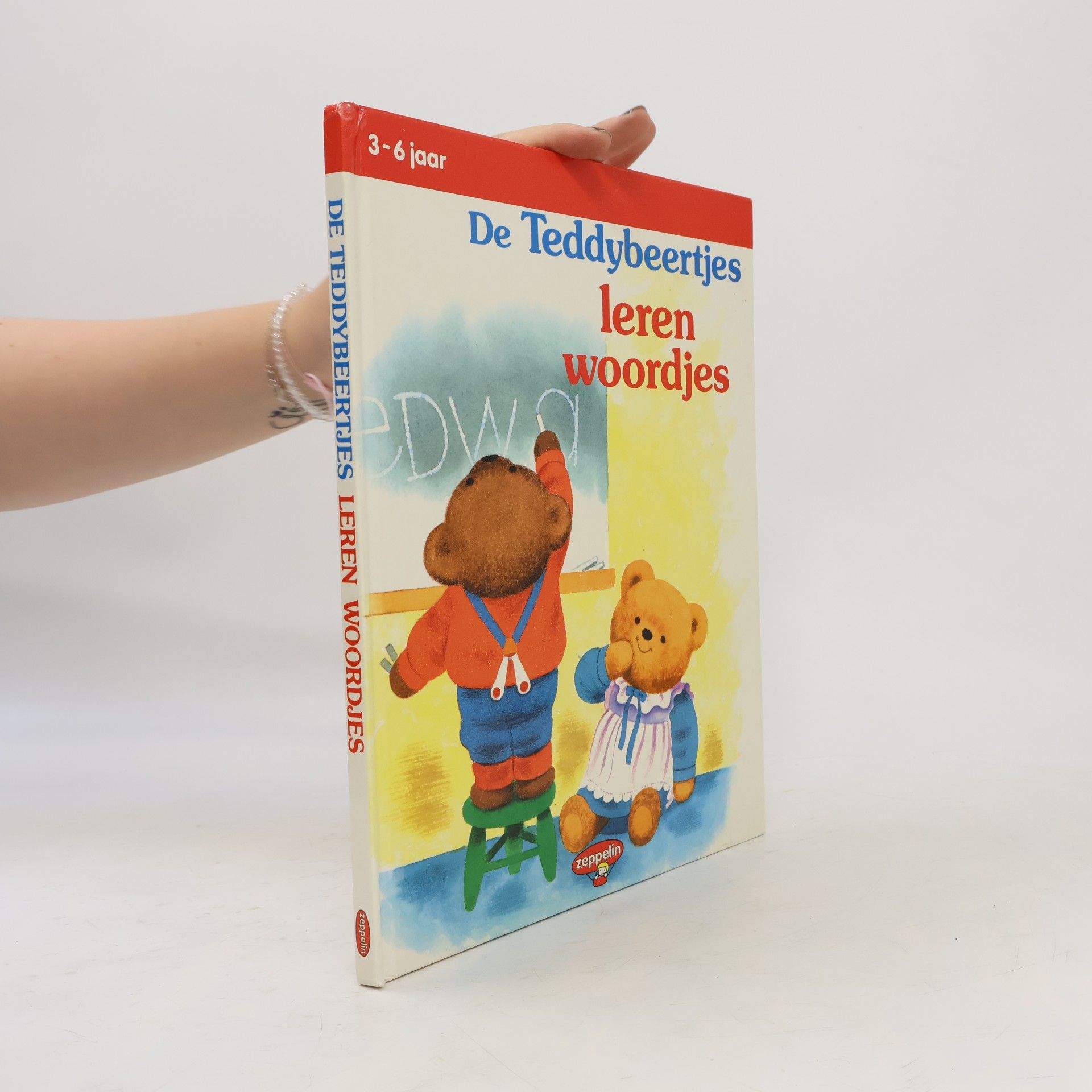 De Teddybeertjes leren woordjes