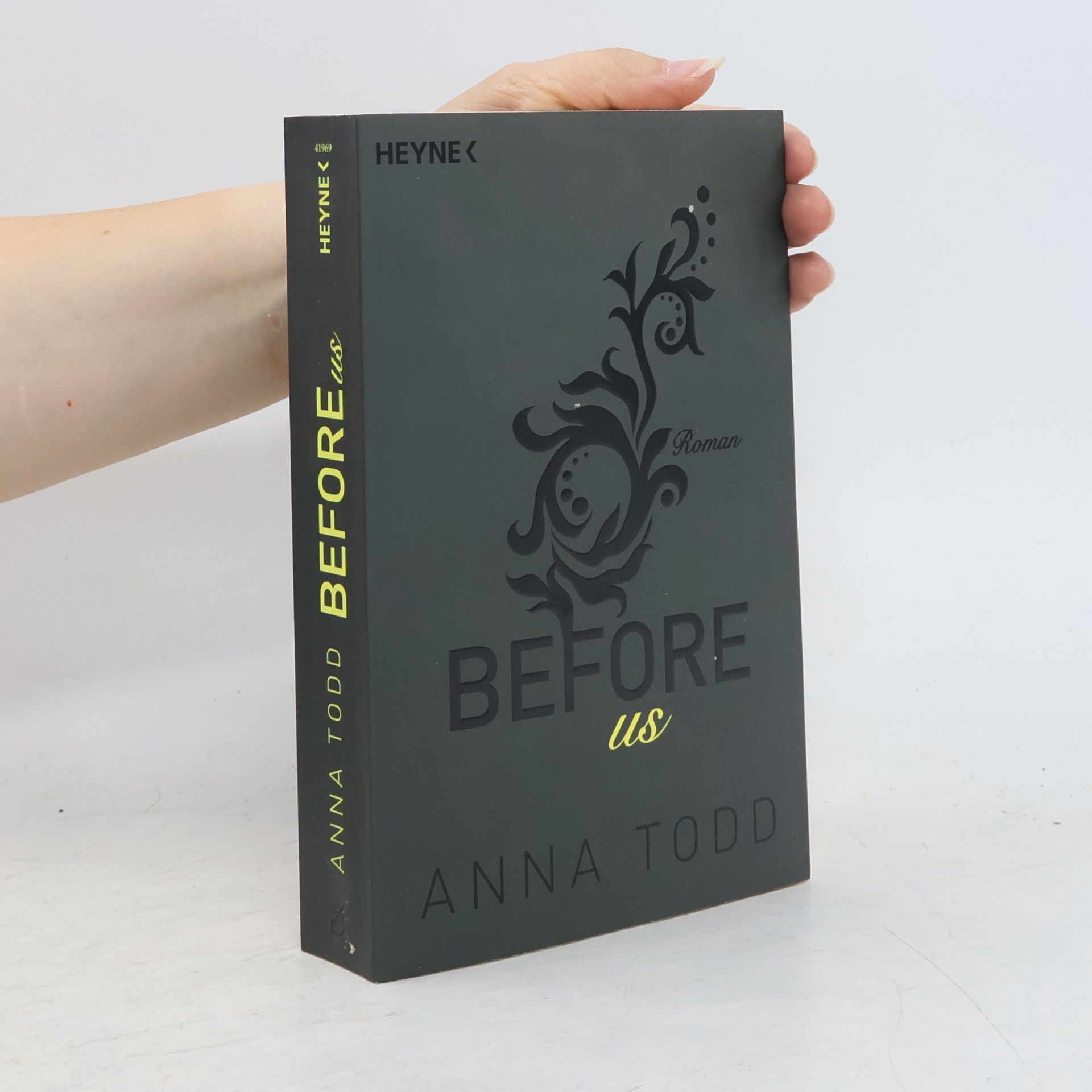 Anna Todd After 5. Before Us