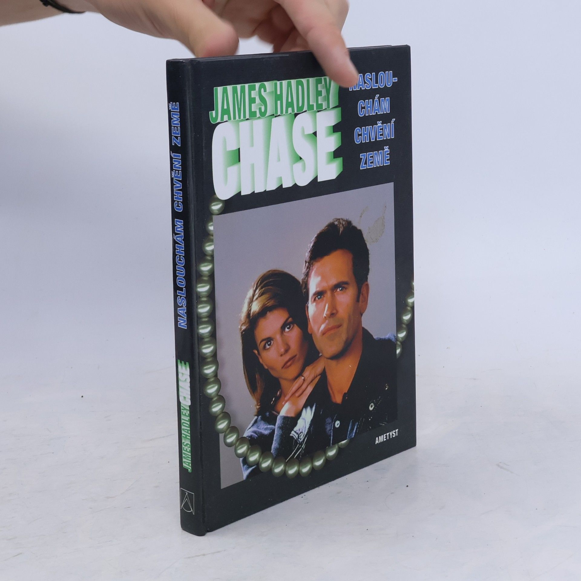 James Hadley Chase Naslouchám chvění země