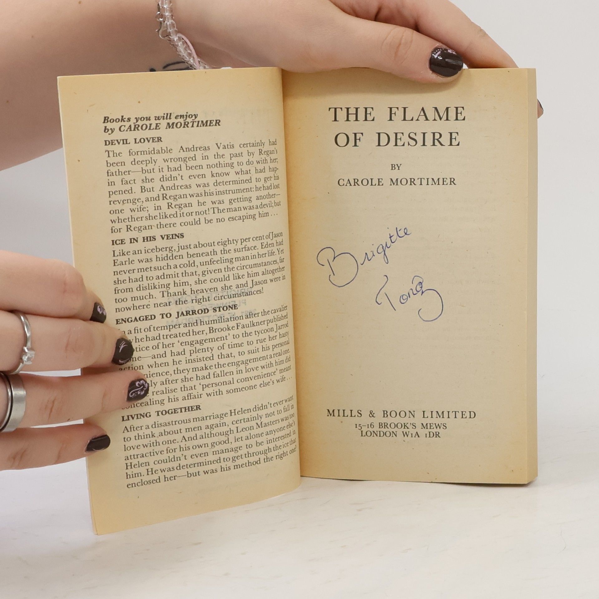 Carole Mortimer The Flame of Desire