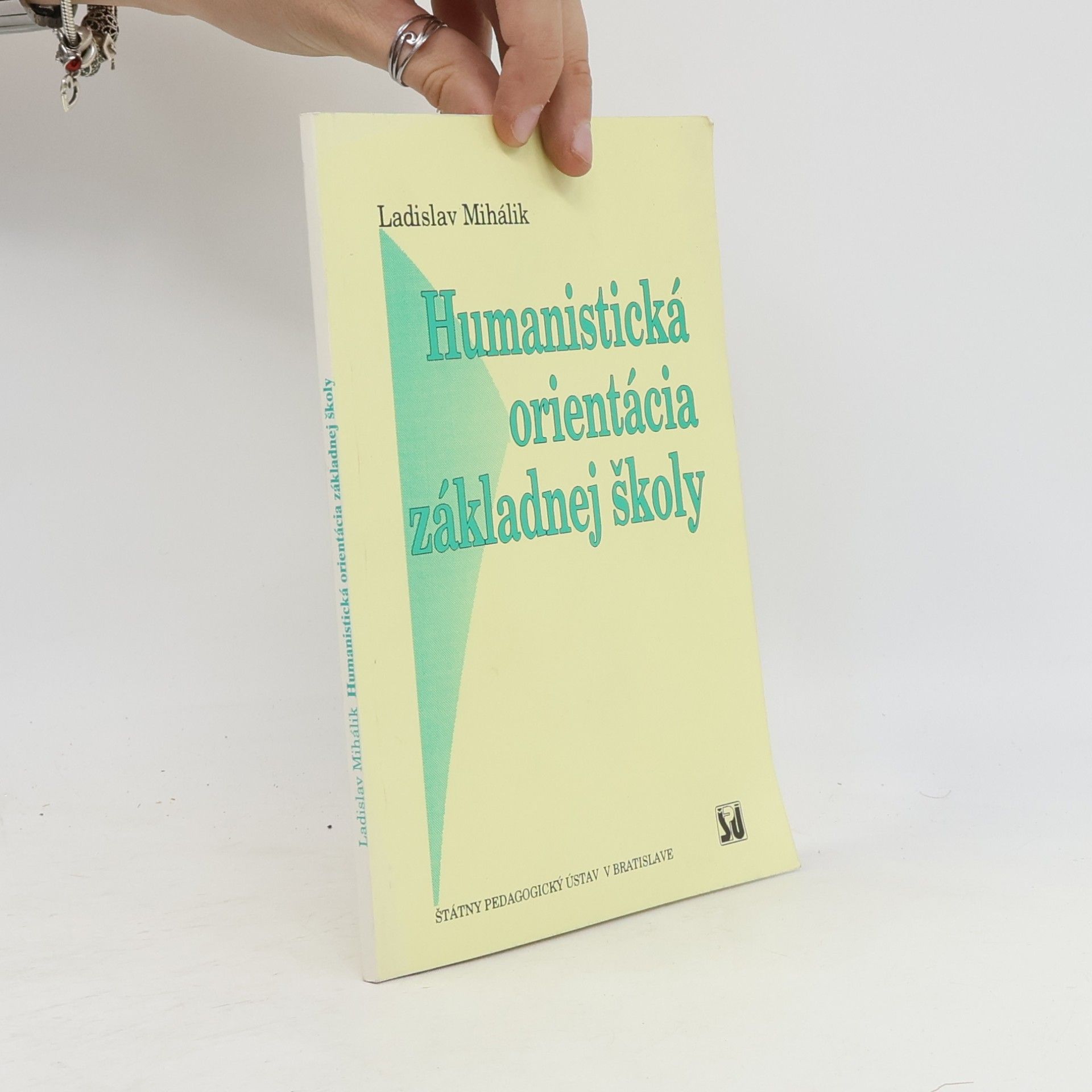 Humanistická orientácia základnej školy