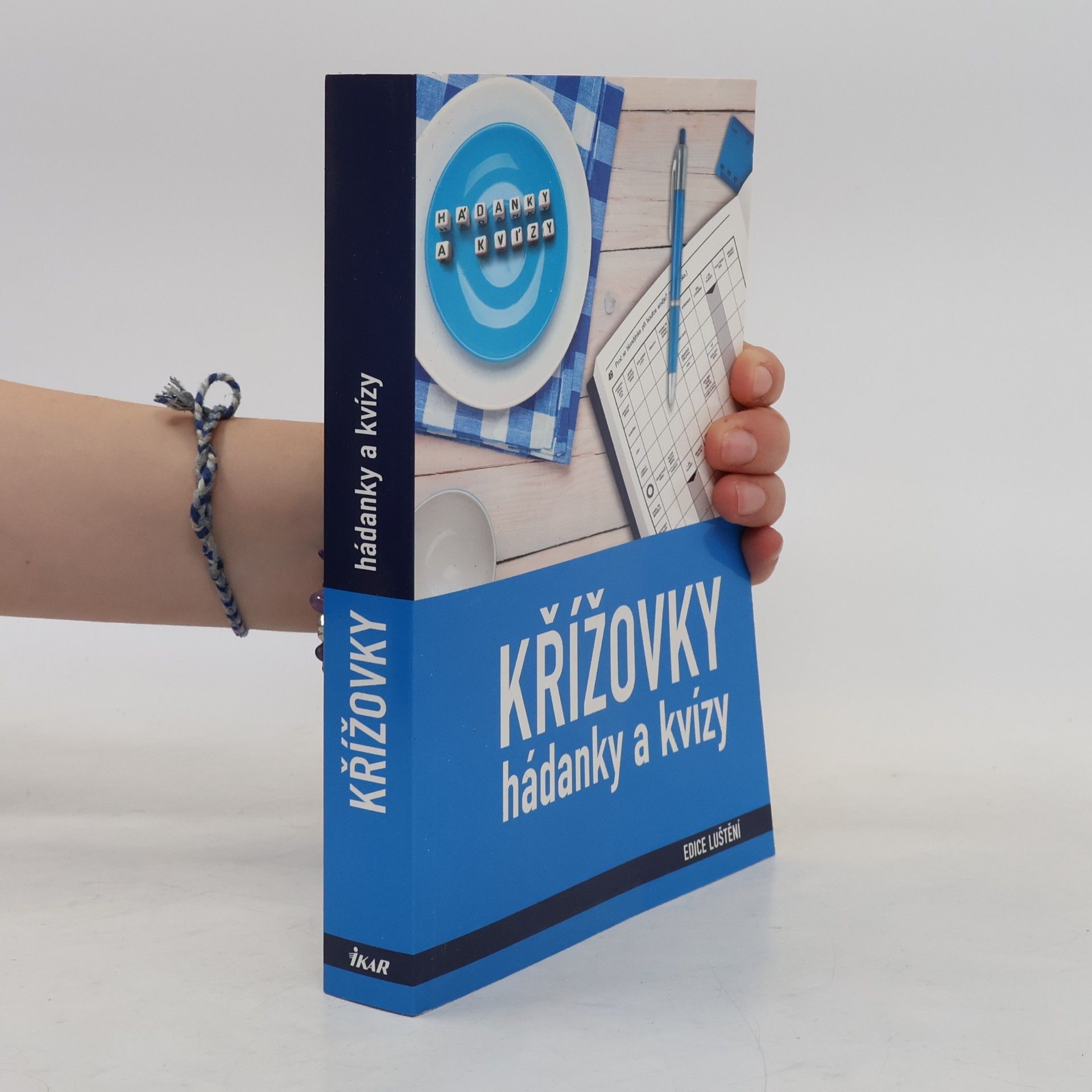 Kolektiv autorů Křížovky: hádanky a kvízy