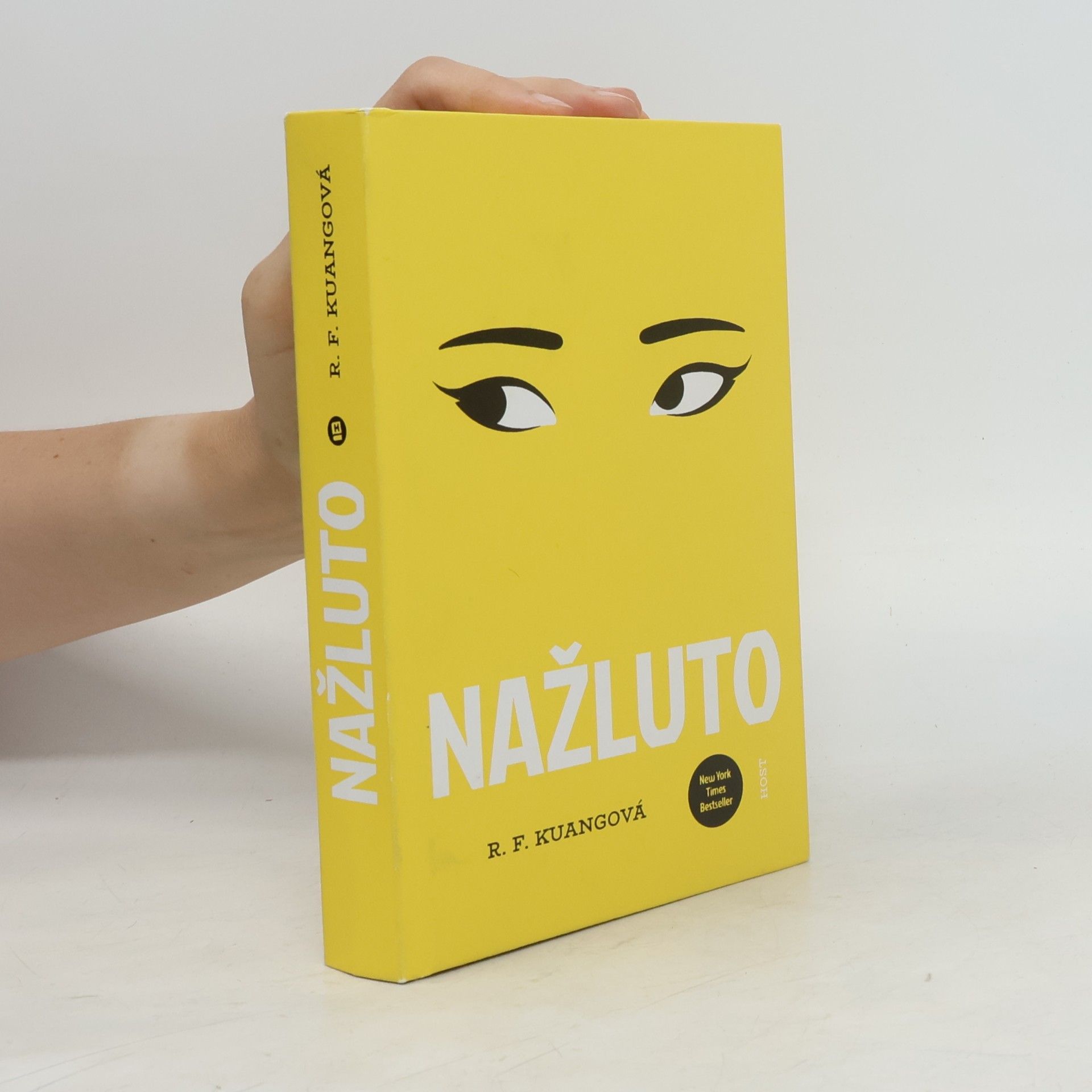 Rebecca Kuang Nažluto