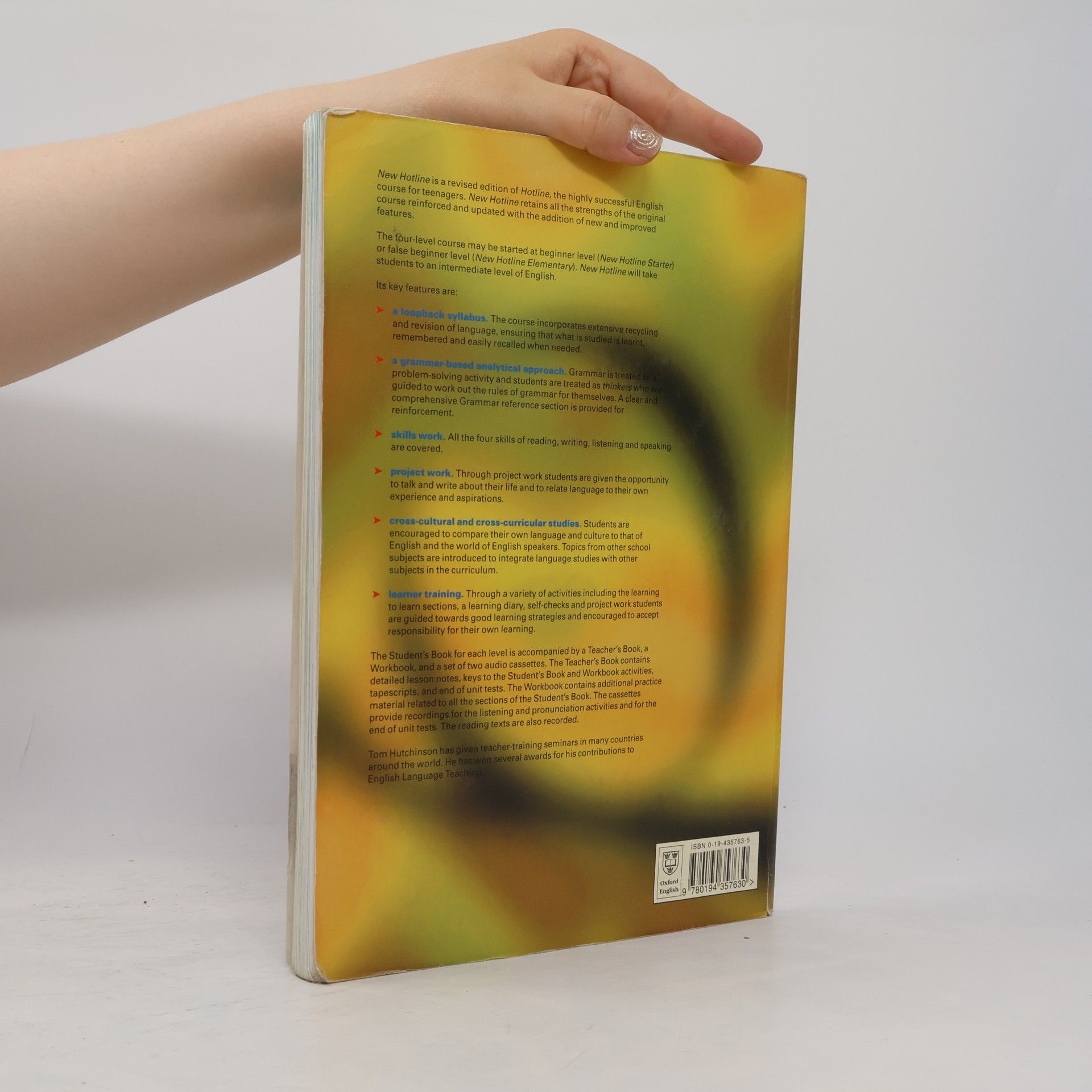 Tom Hutchinson New hotline : Pre-intermadiate student's book