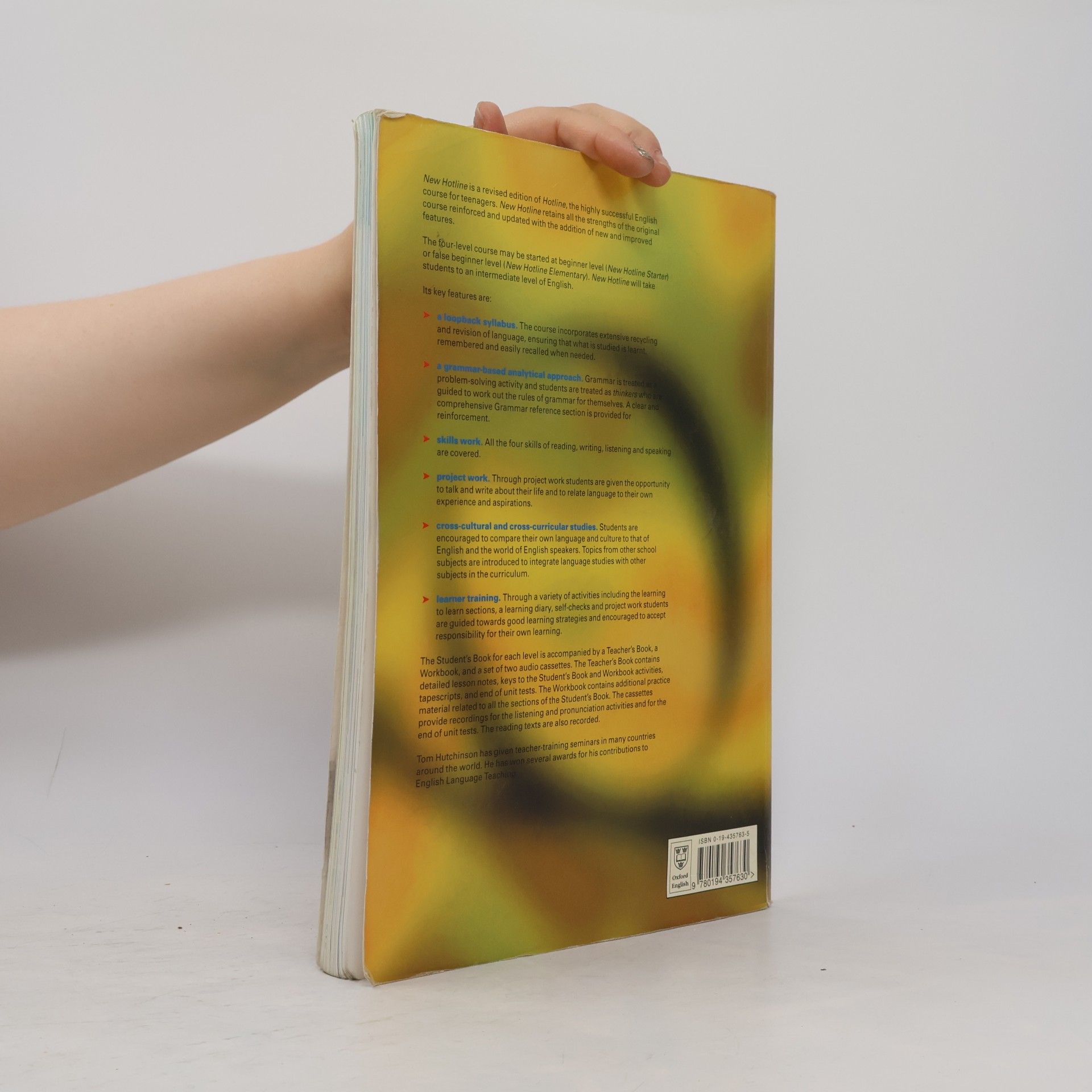 Tom Hutchinson New hotline : Pre-intermadiate student's book