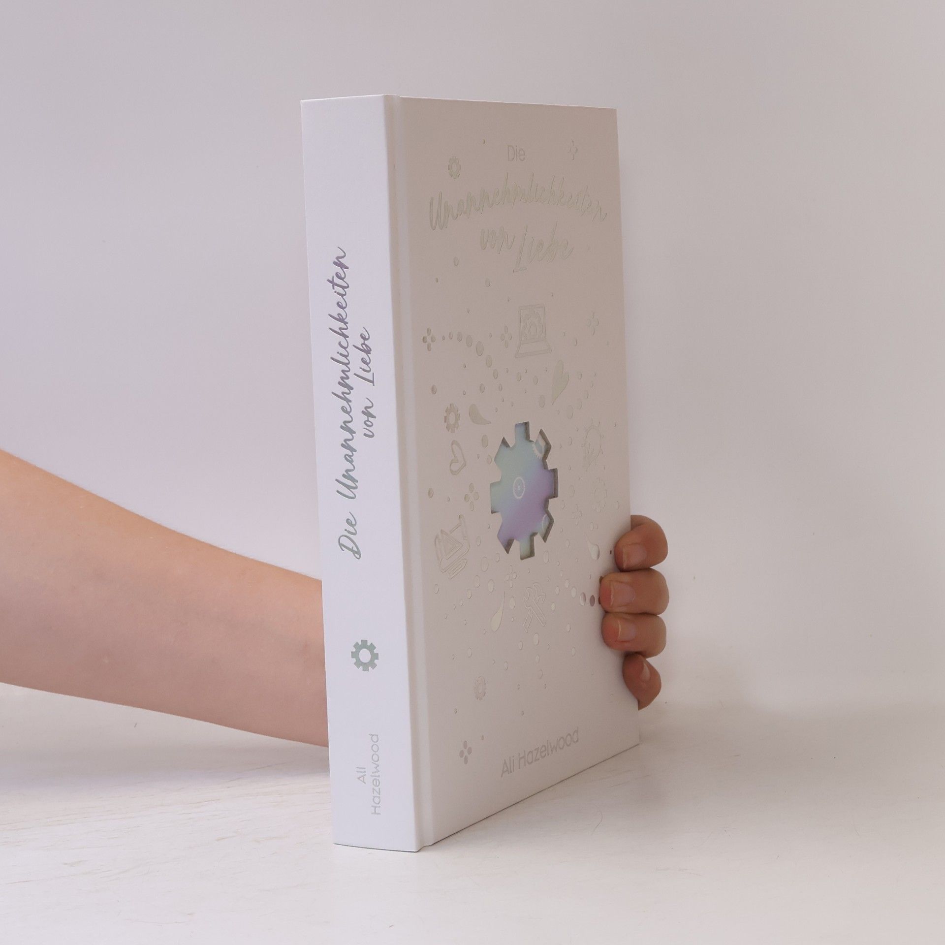 Ali Hazelwood Die Unannehmlichkeiten von Liebe