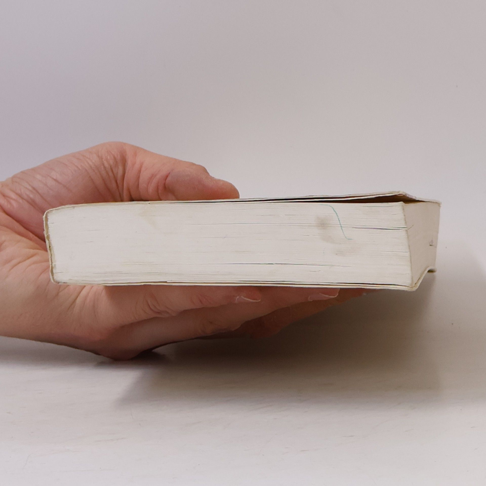 Jo Nesbø Adom he-ḥazeh