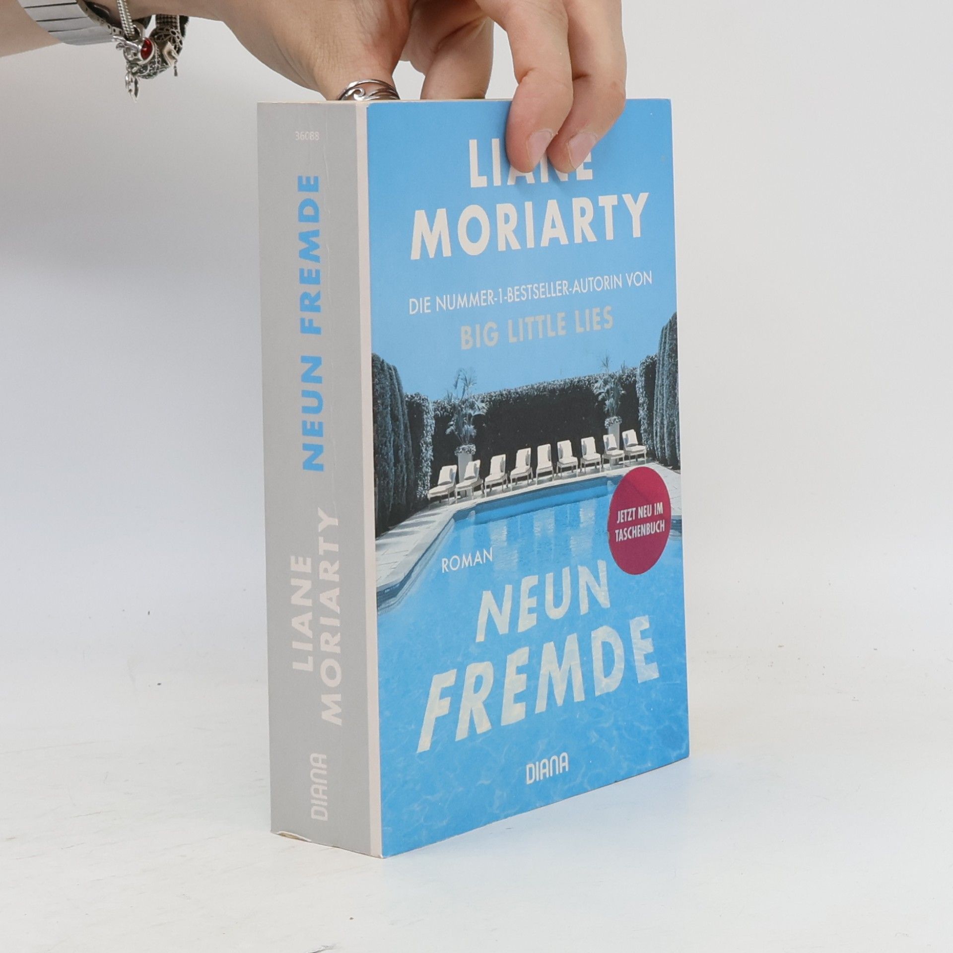 Liane Moriarty Neun Fremde