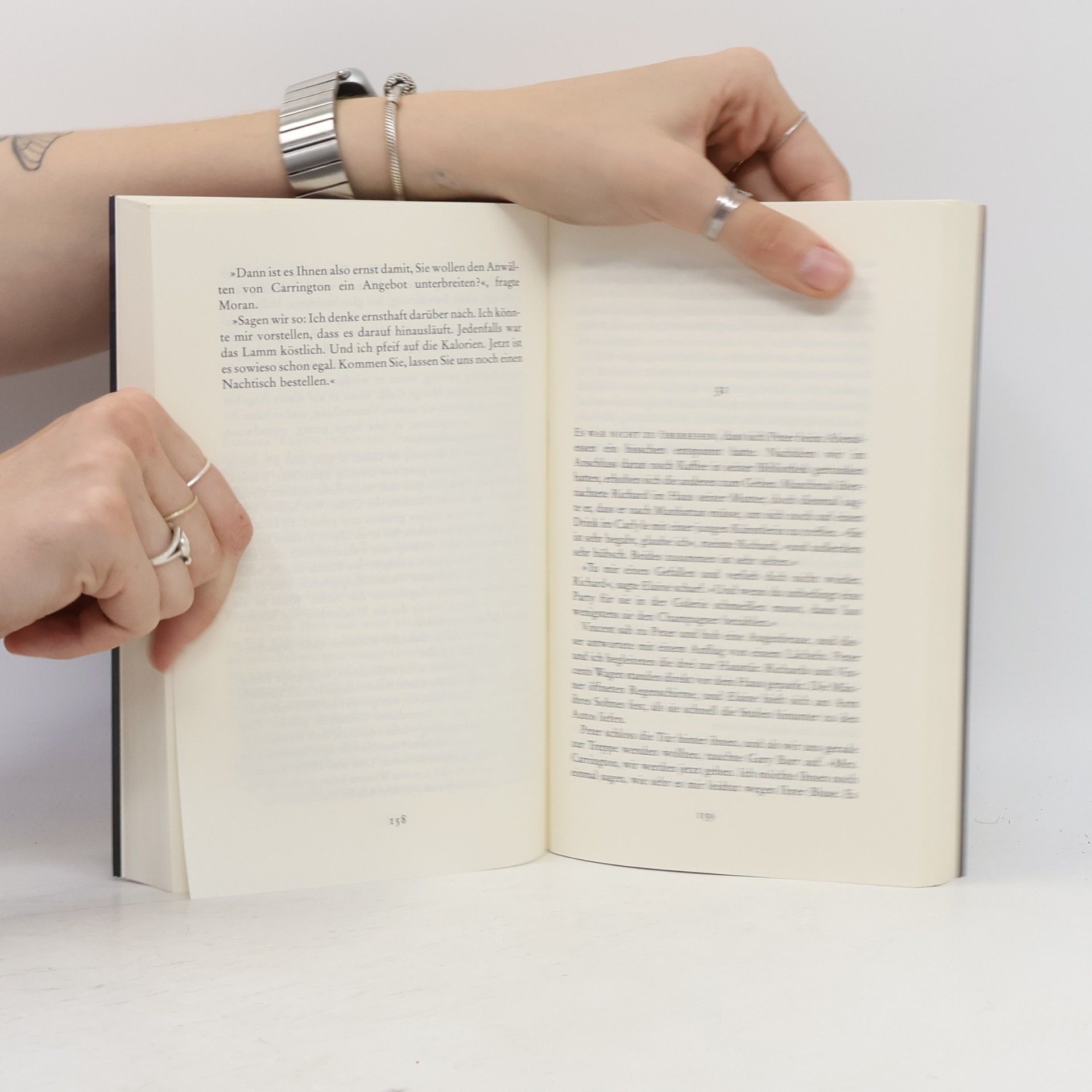 Mary Higgins Clark Und hinter dir die Finsternis