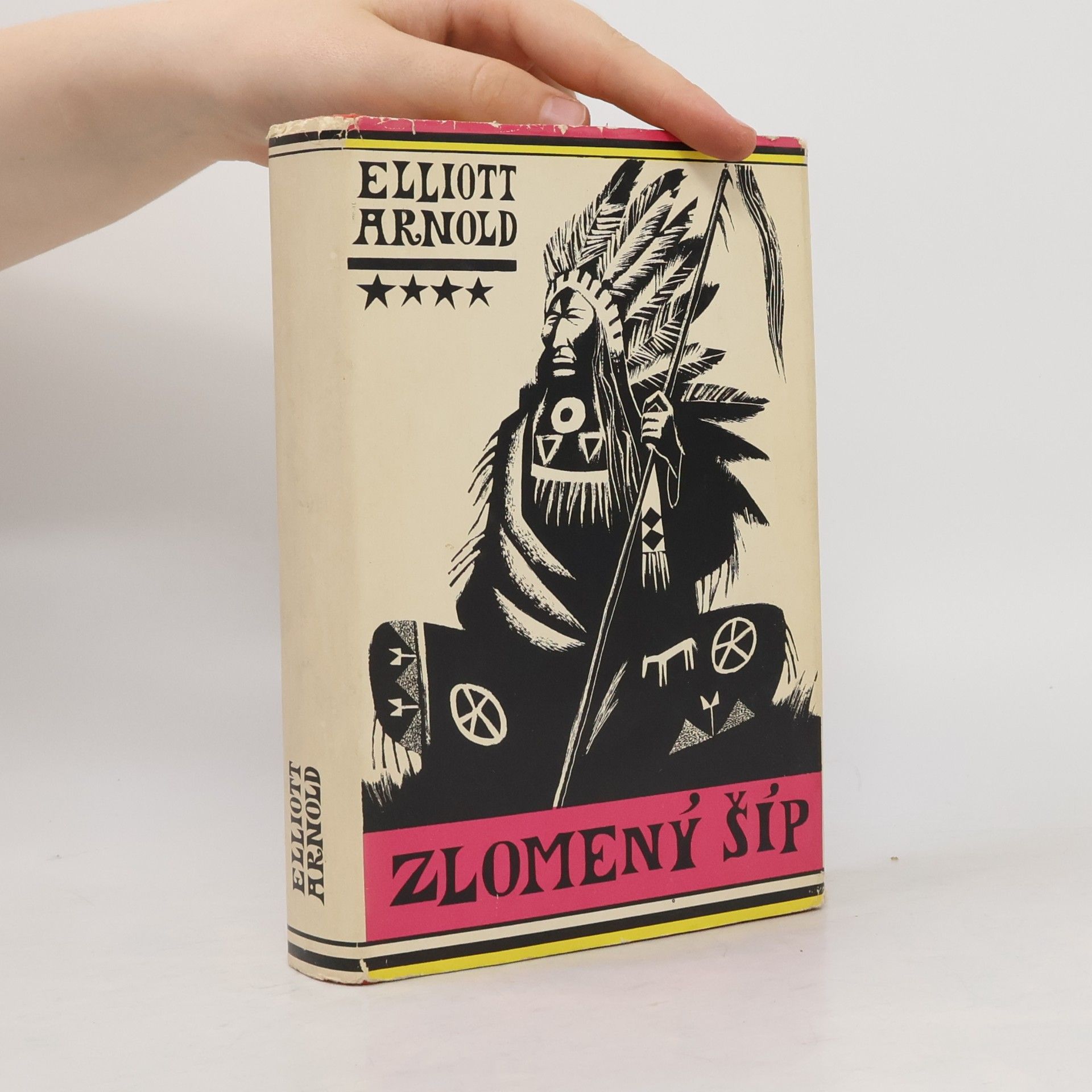 Arnold Elliot Zlomený šíp