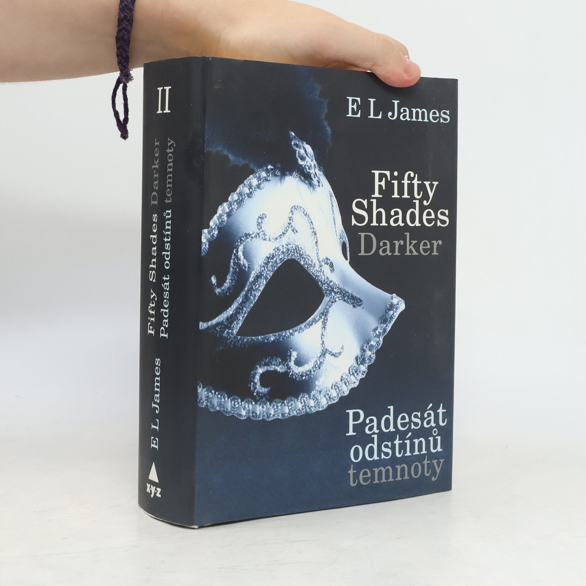 E. L. James Padesát odstínů temnoty
