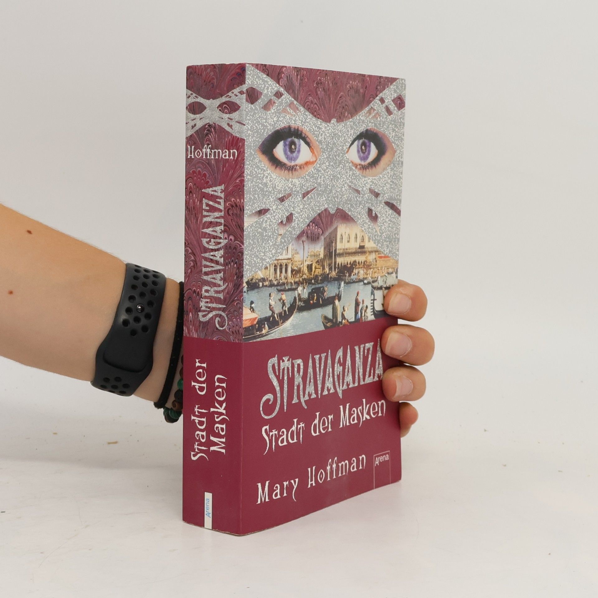 Mary Hoffman Stravaganza