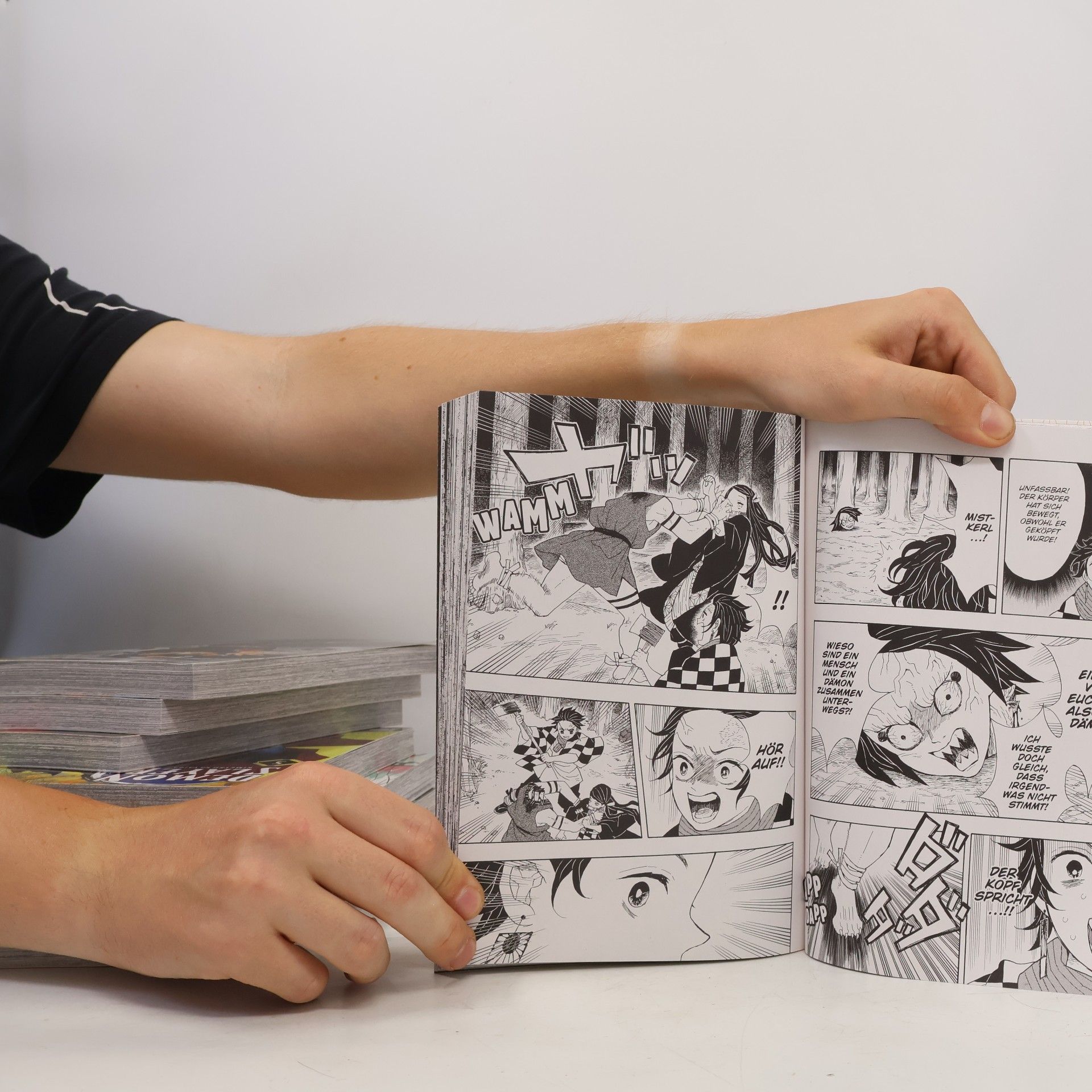 Koyoharu Gotoge Demon Slayer - Kimetsu no Yaiba 1-8 mit Sammelschuber