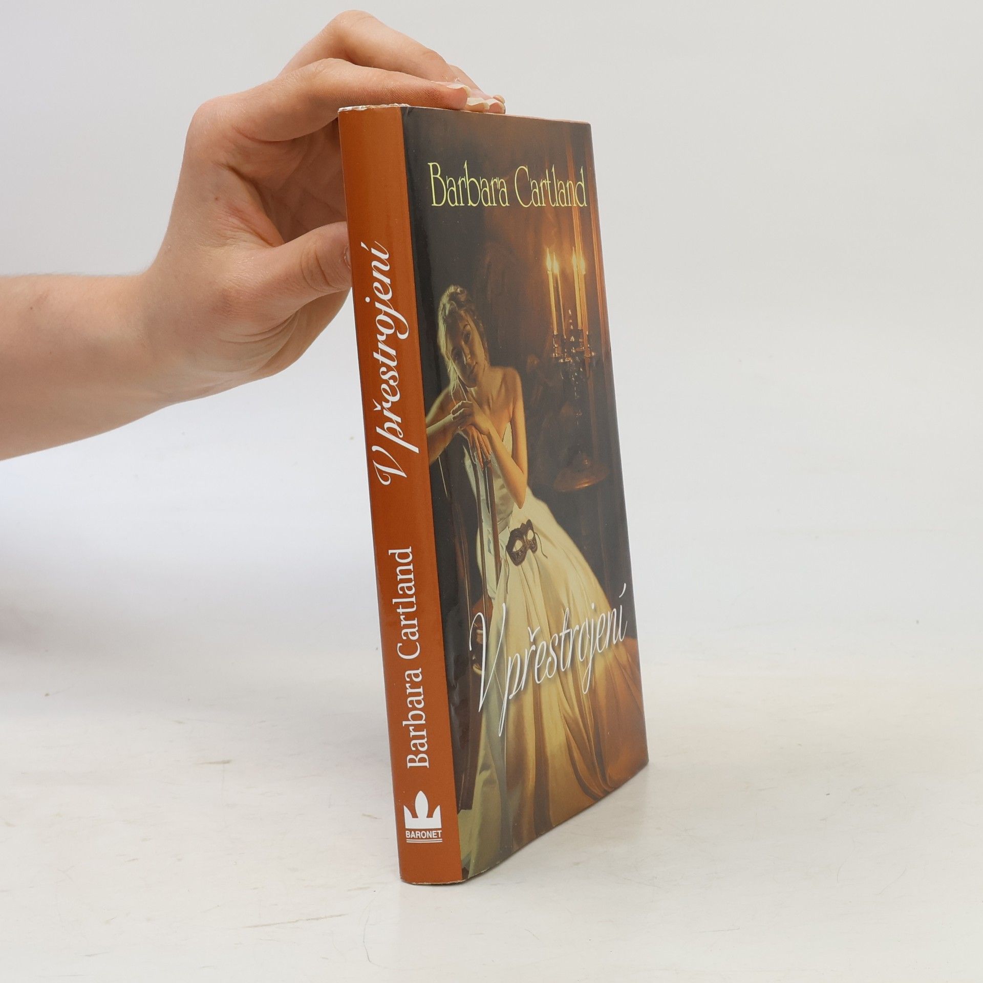 Barbara Cartland V přestrojení