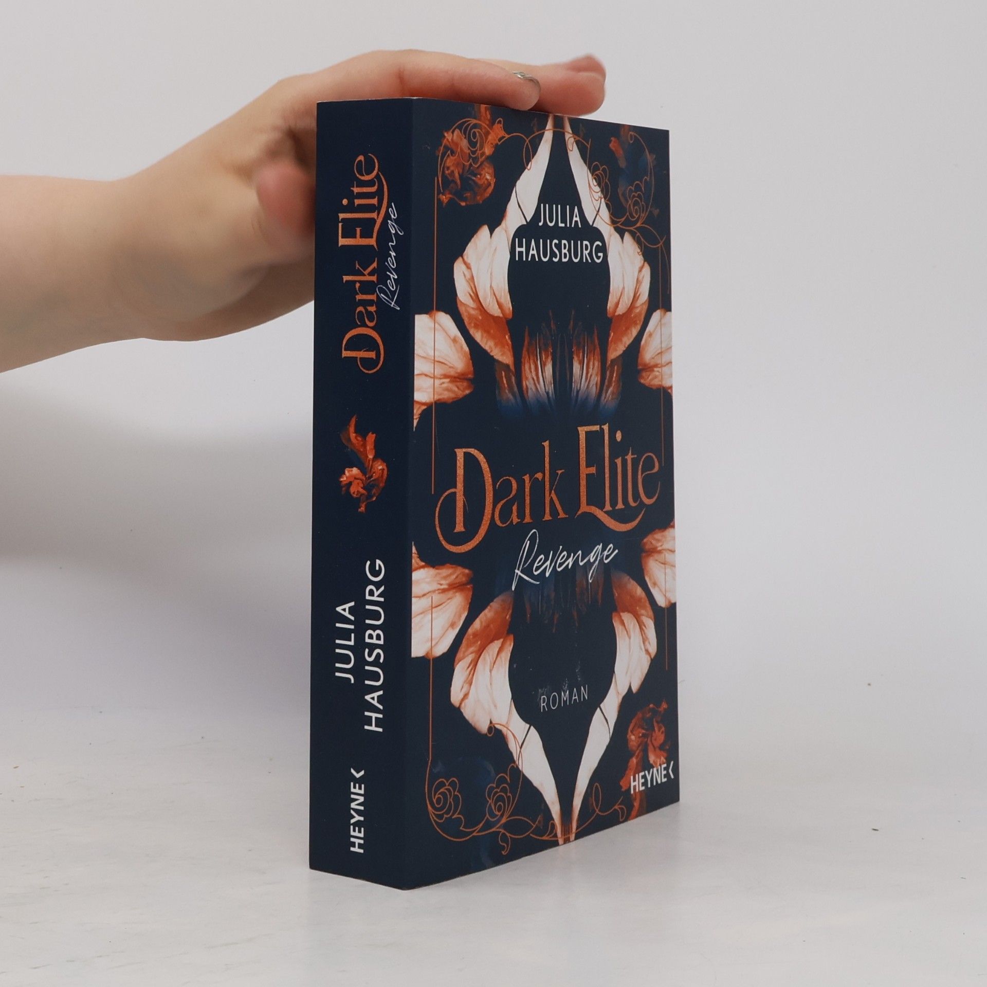 Julia Hausburg Dark Elite – Revenge