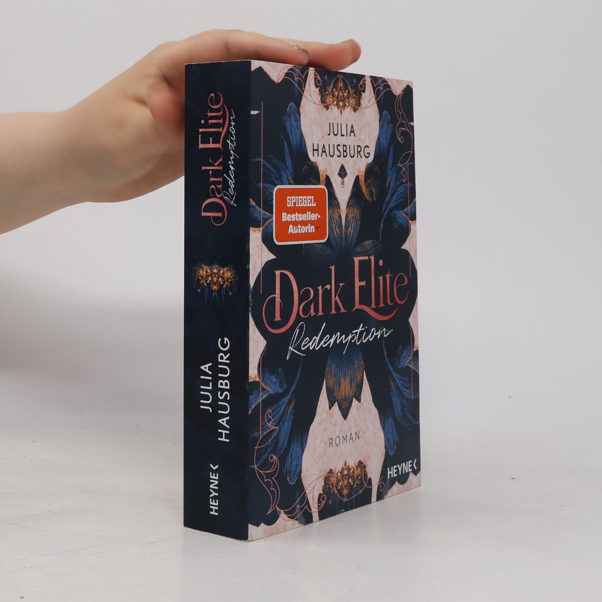 Julia Hausburg Dark Elite - Redemption