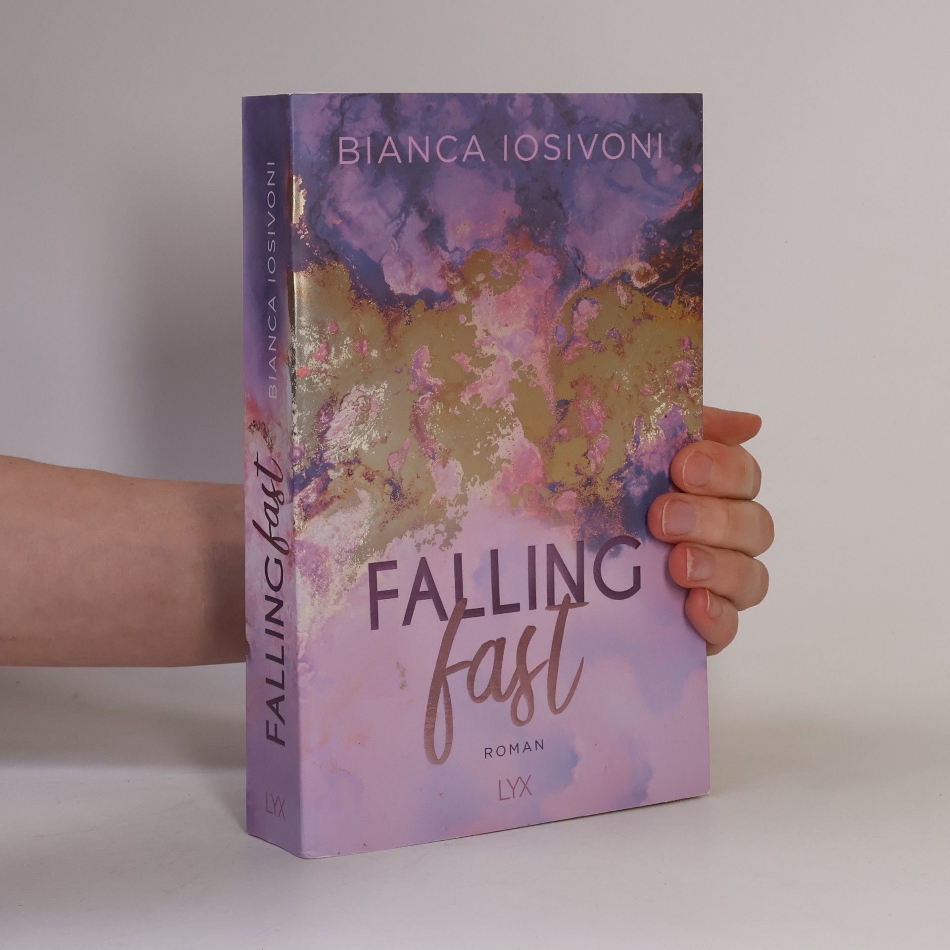 Bianca Iosivoni Falling fast