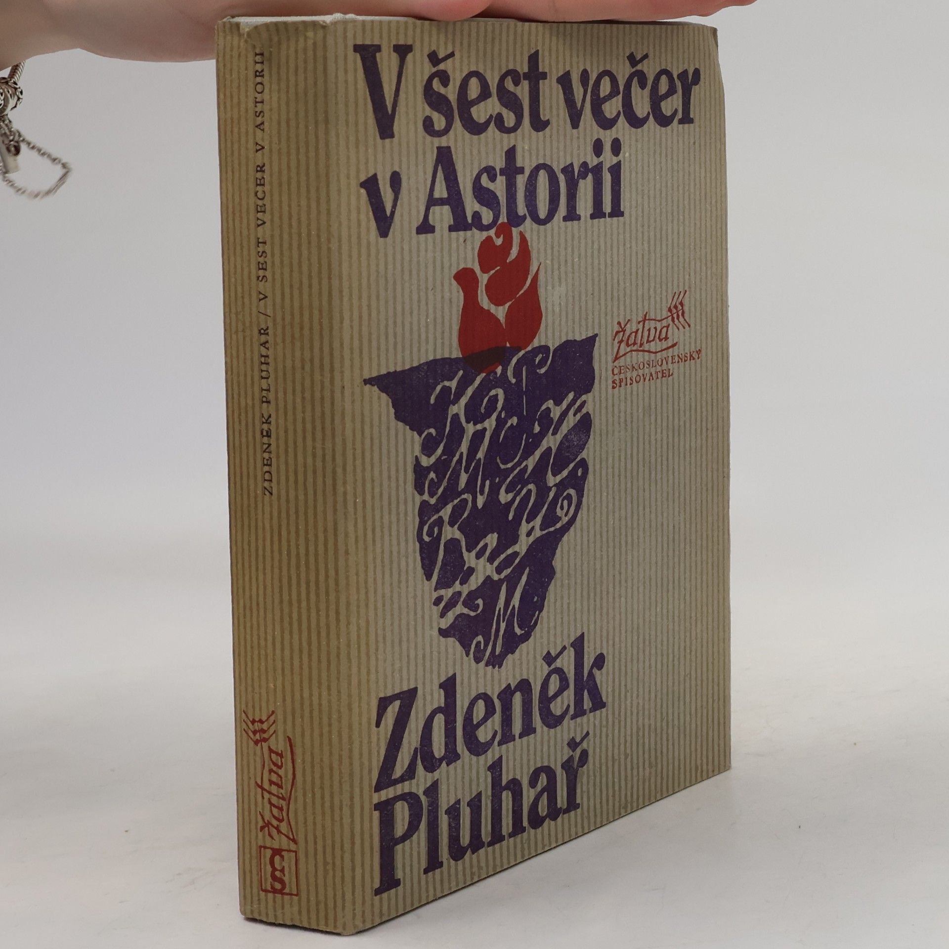Zdeněk Pluhař V šest večer v Astorii
