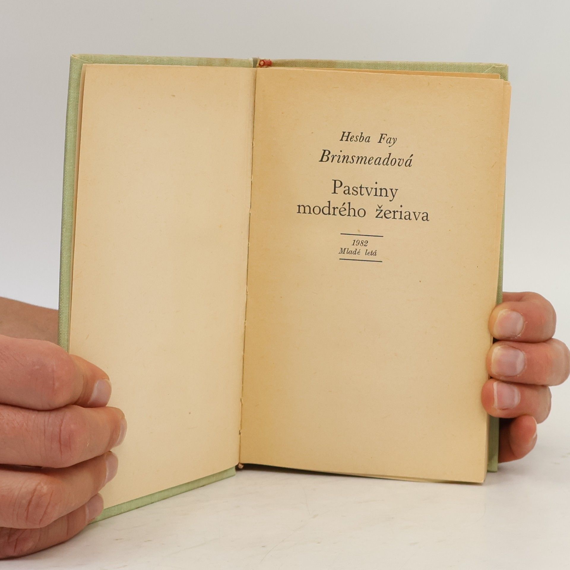 H. F. Hesba Fay Brinsmead Pastviny modrého žeriava