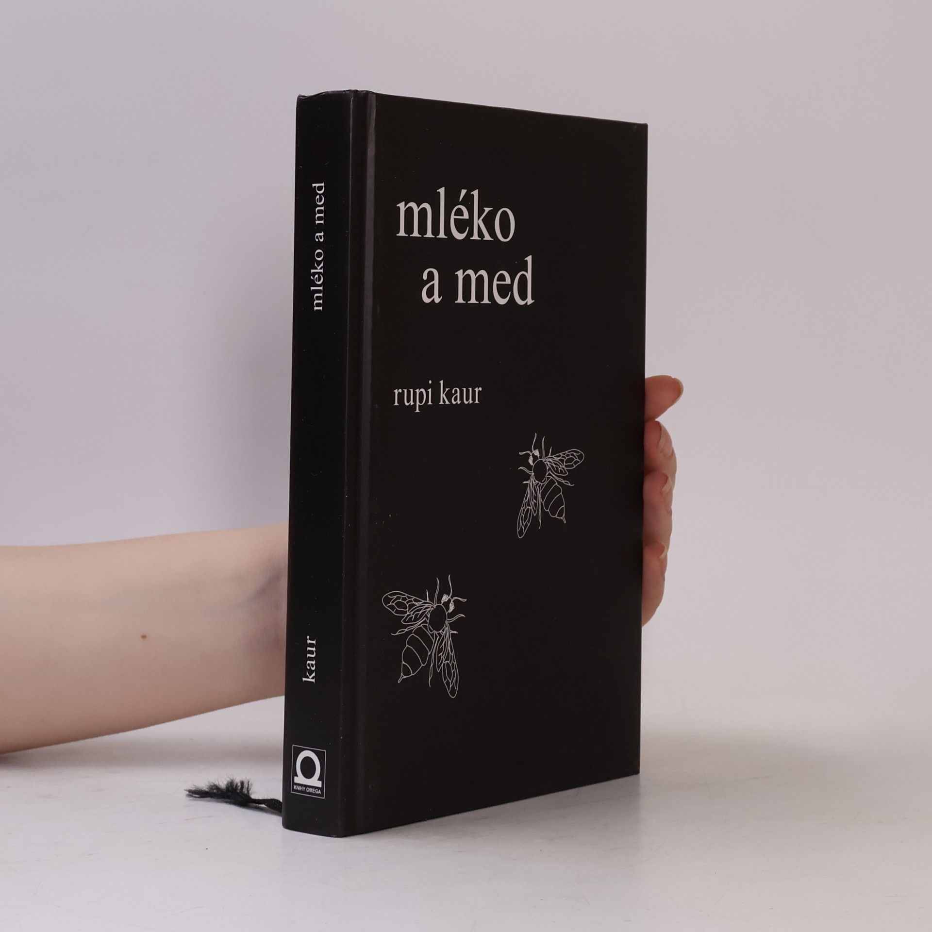 Rupi Kaur Mléko a med