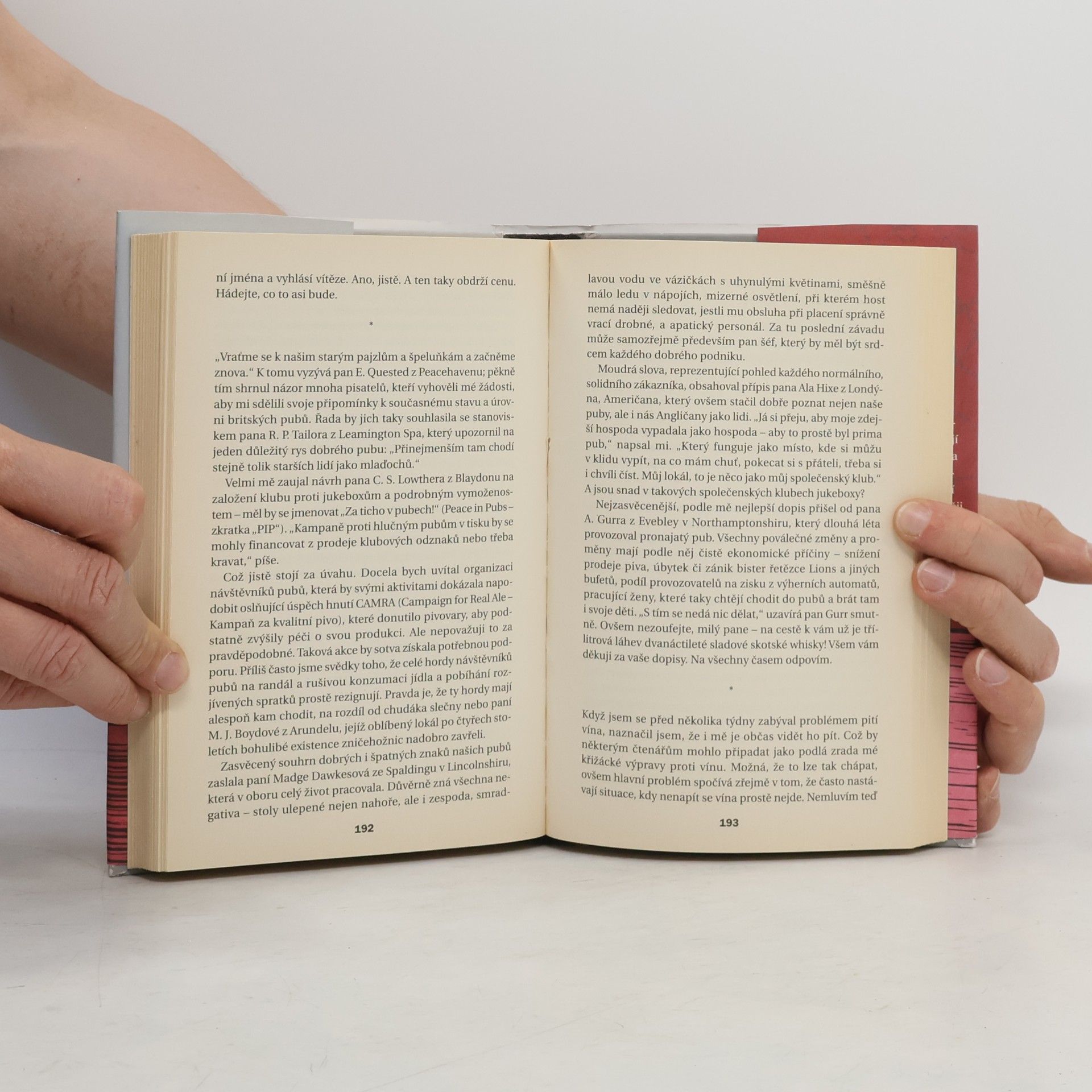 Kingsley Amis Manuál každodenního pijáka
