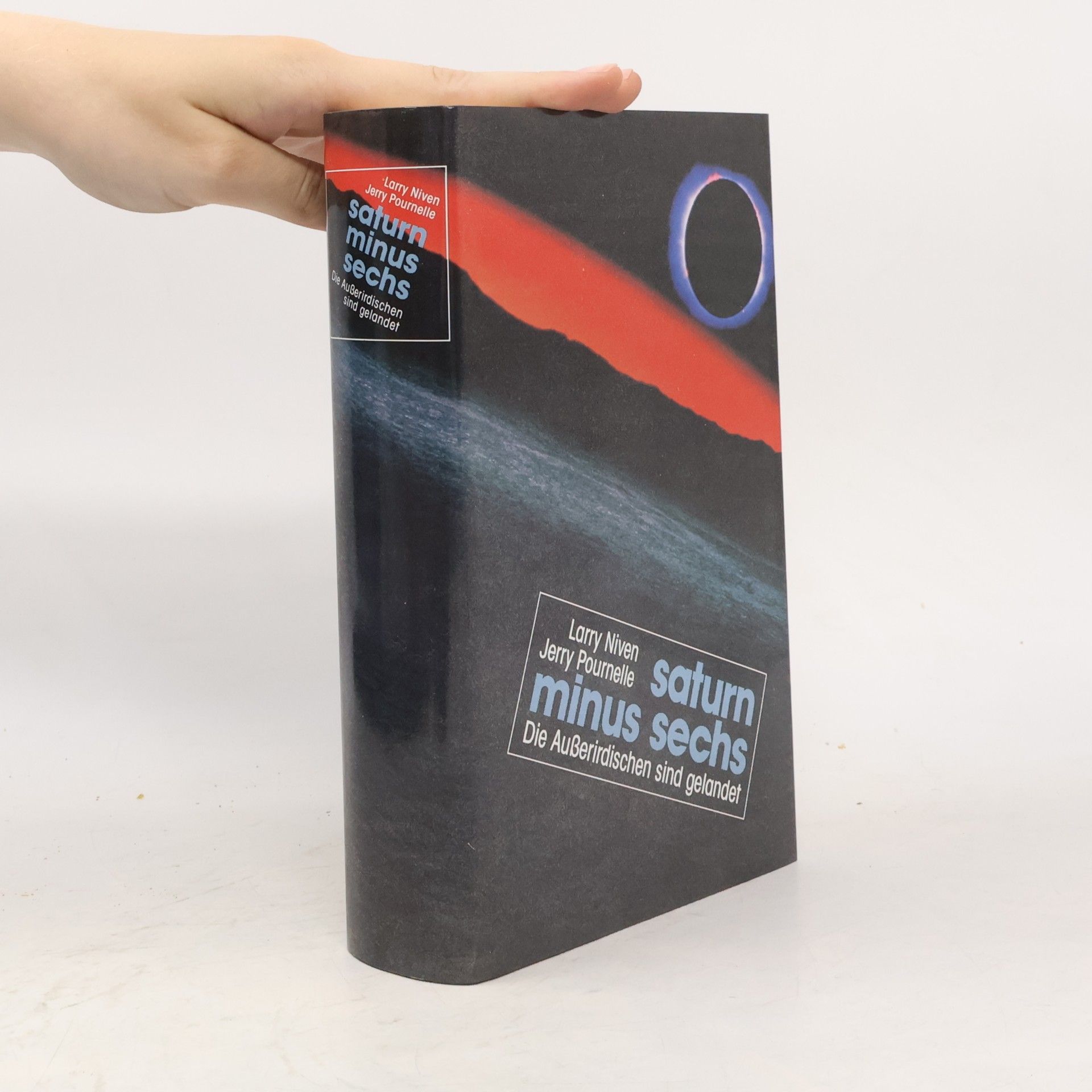 Larry Niven Saturn minus sechs
