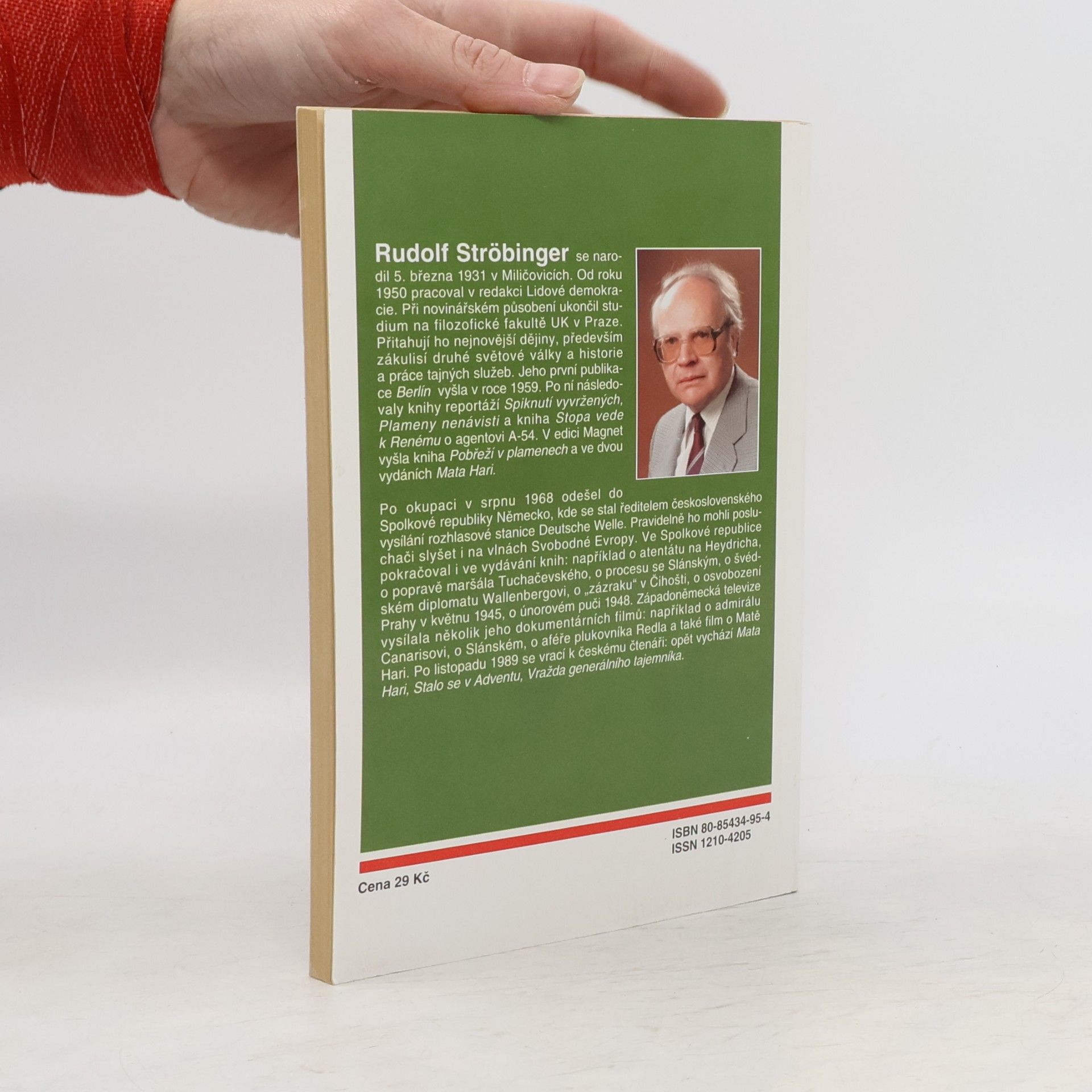 Rudolf Ströbinger Invaze. Pobřeží v plamenech
