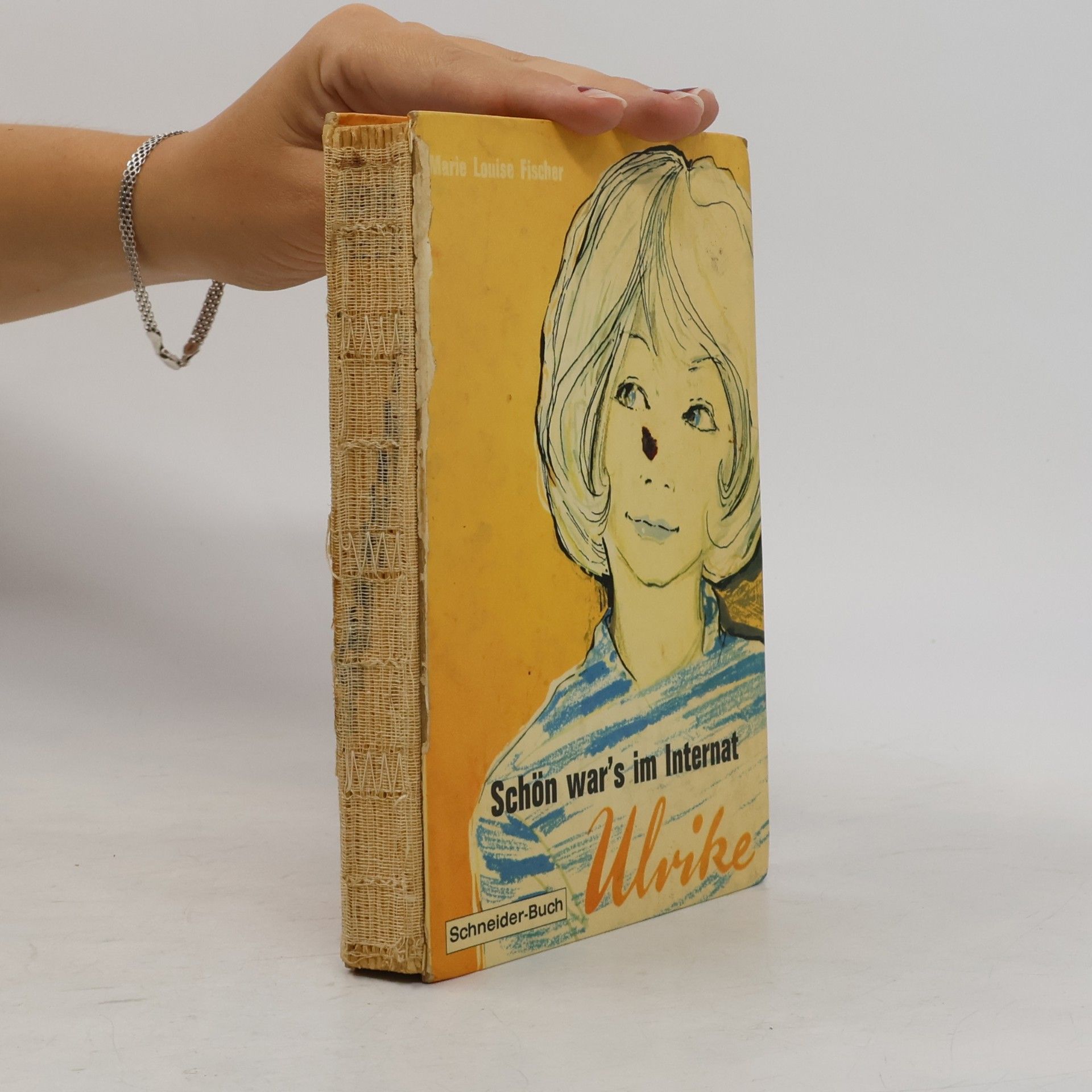 Marie Louise Fischer Schön war's im Internat, Ulrike