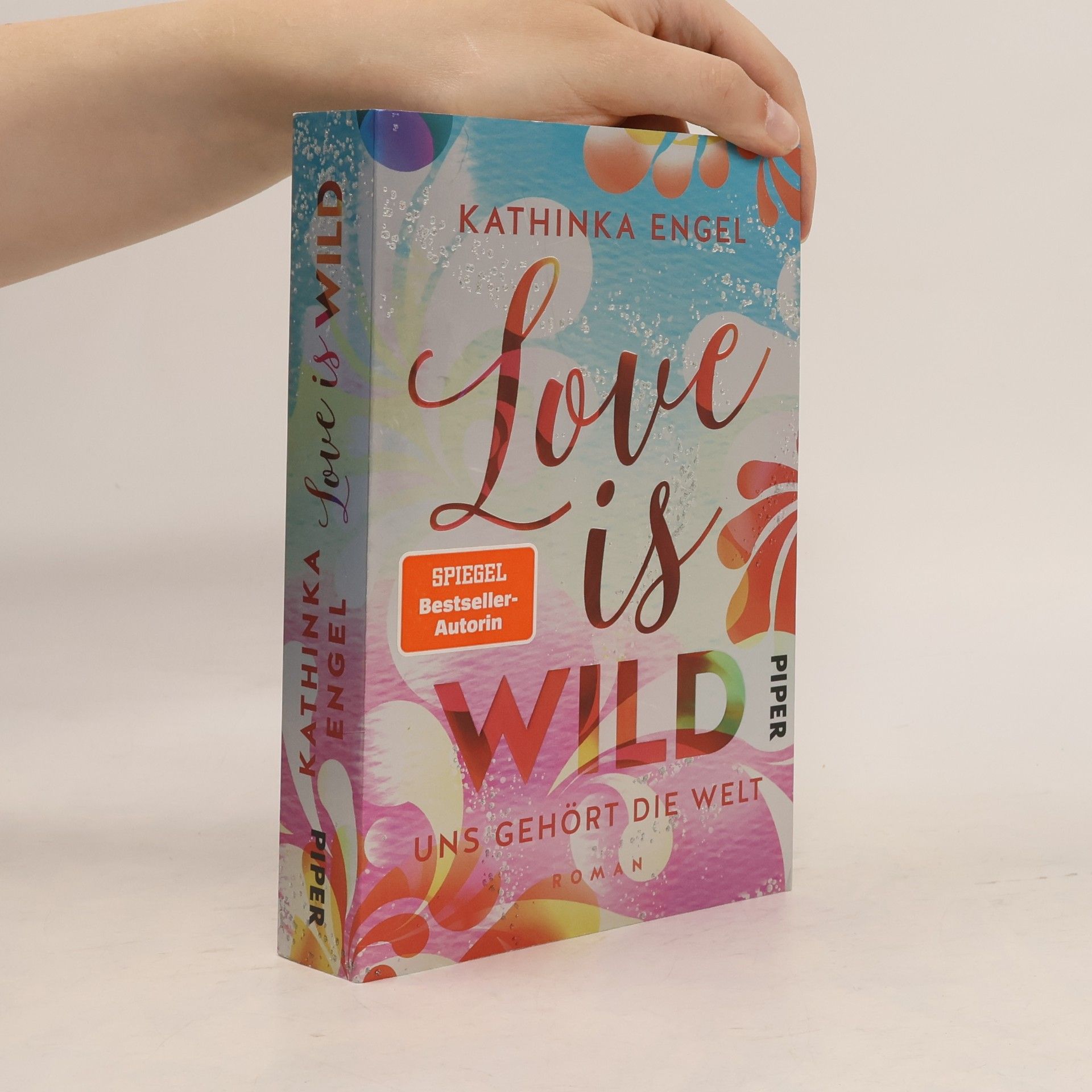 Love Is Wild - Uns gehört die Welt