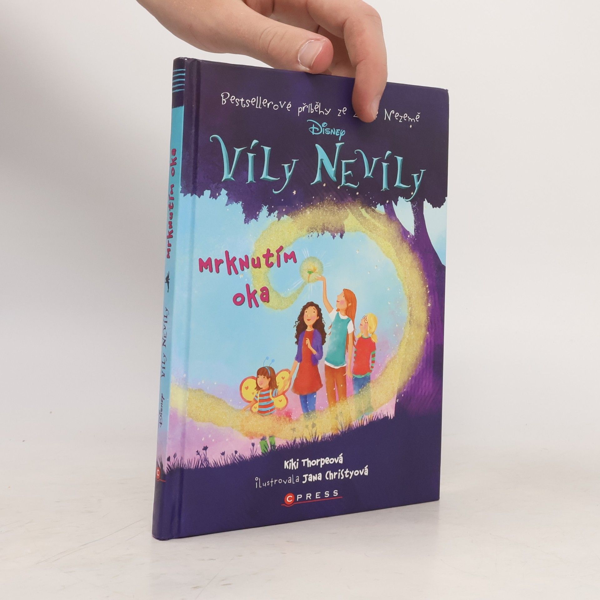 Kiki Thorpe Mrknutím oka