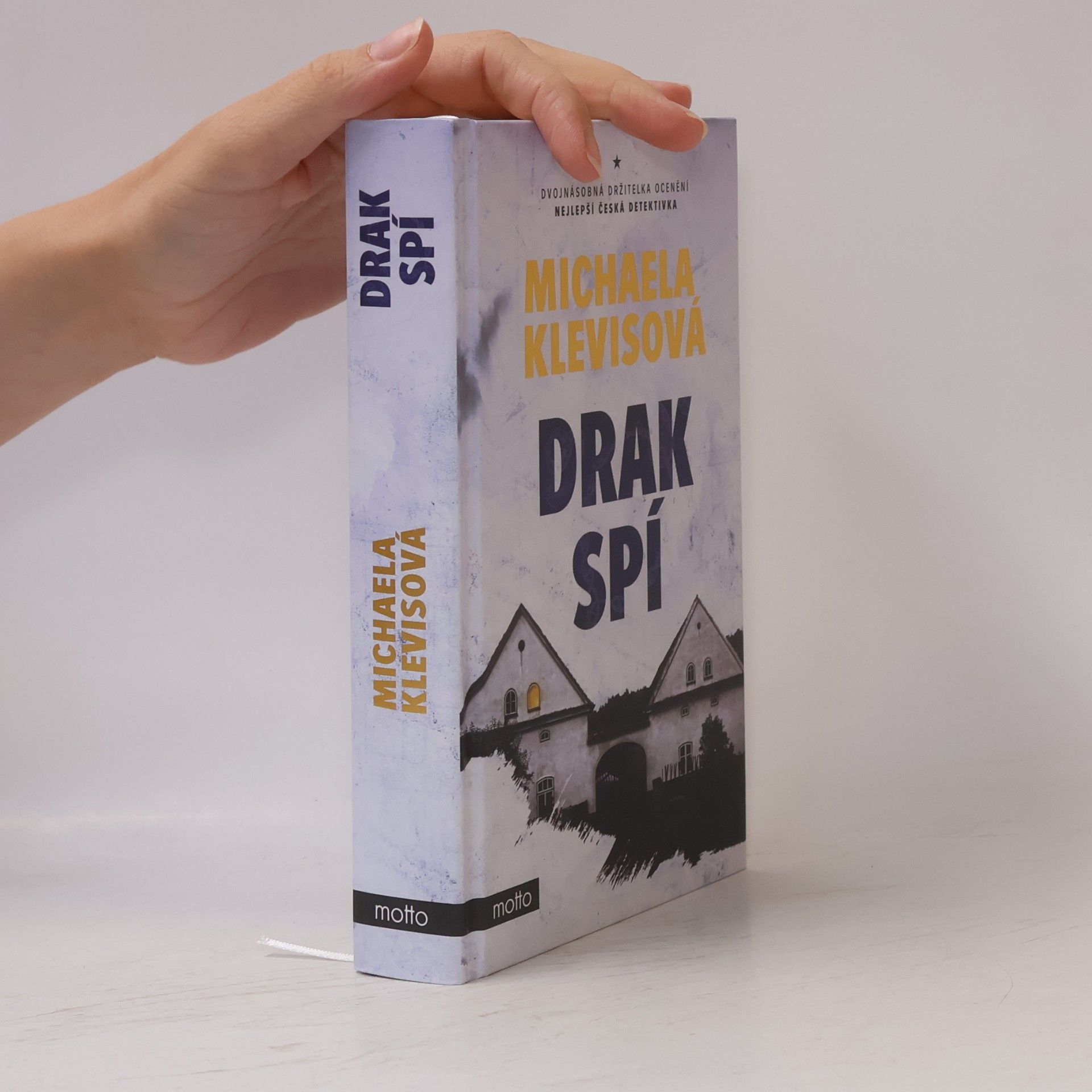 Michaela Klevisová Drak spí