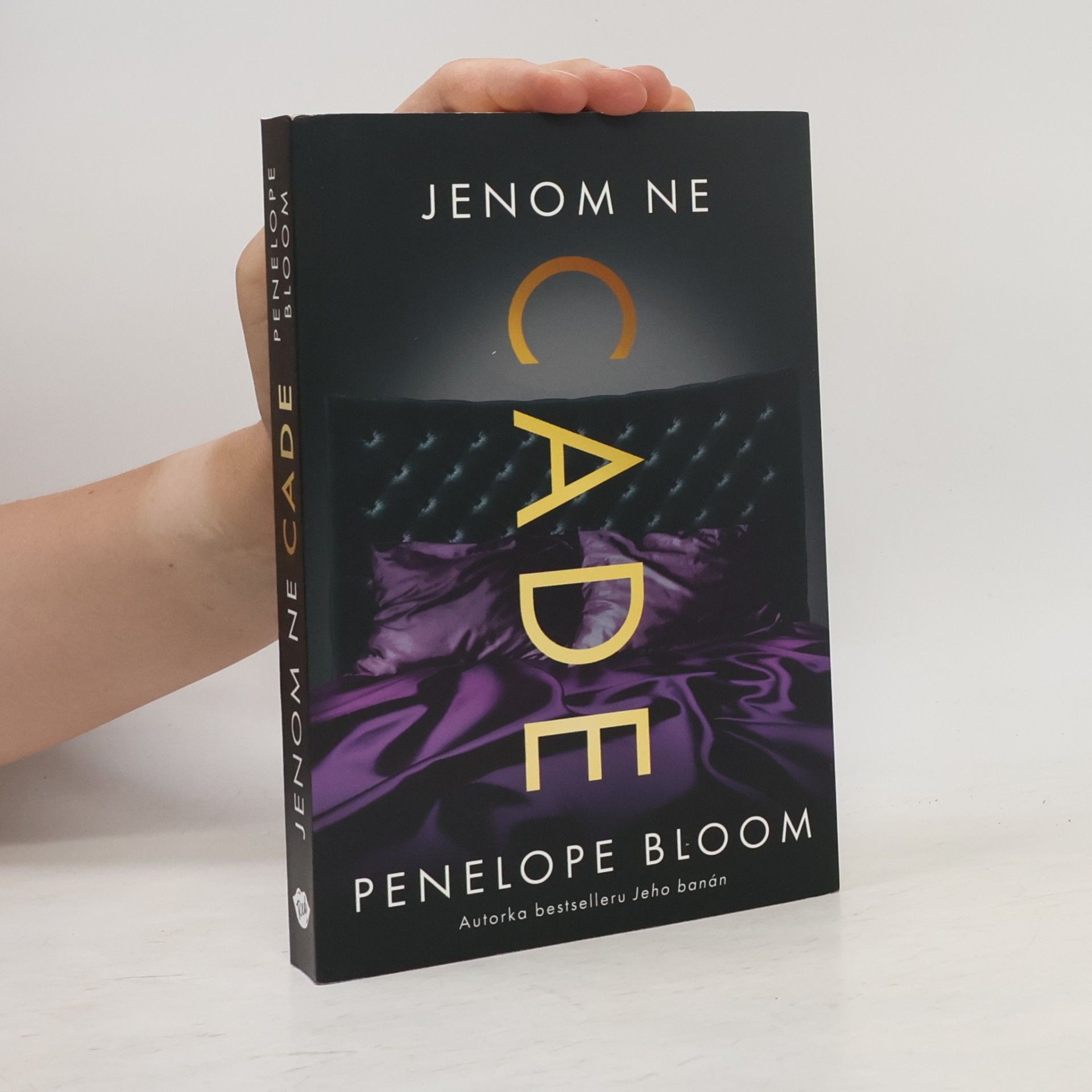 Penelope Bloom Jenom ne Cade
