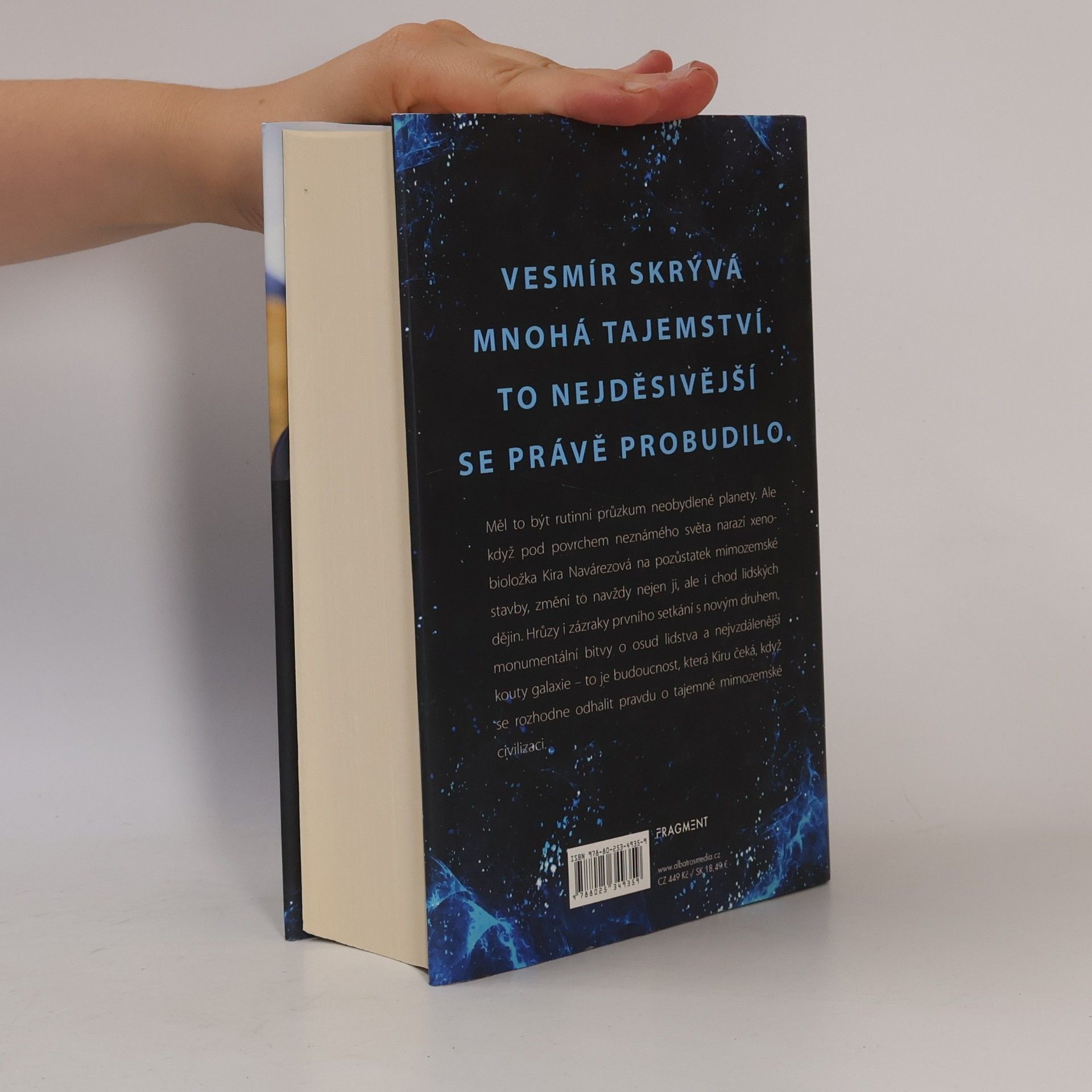 Christopher Paolini Spát v moři hvězd