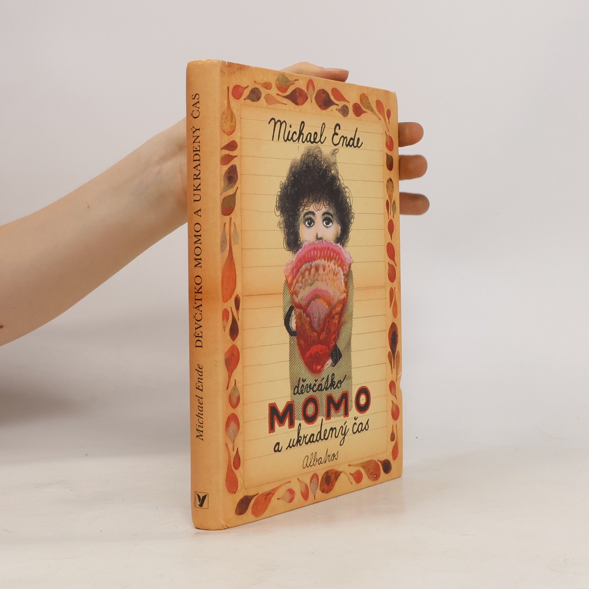 Michael Ende Děvčátko Momo a ukradený čas