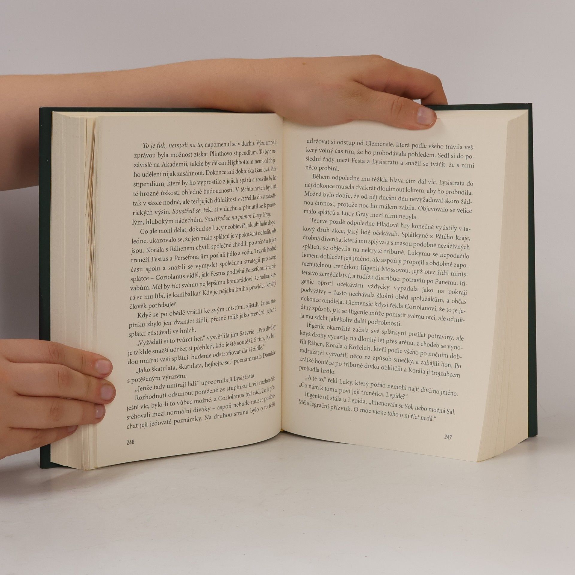 Suzanne Collins Balada o ptácích a hadech