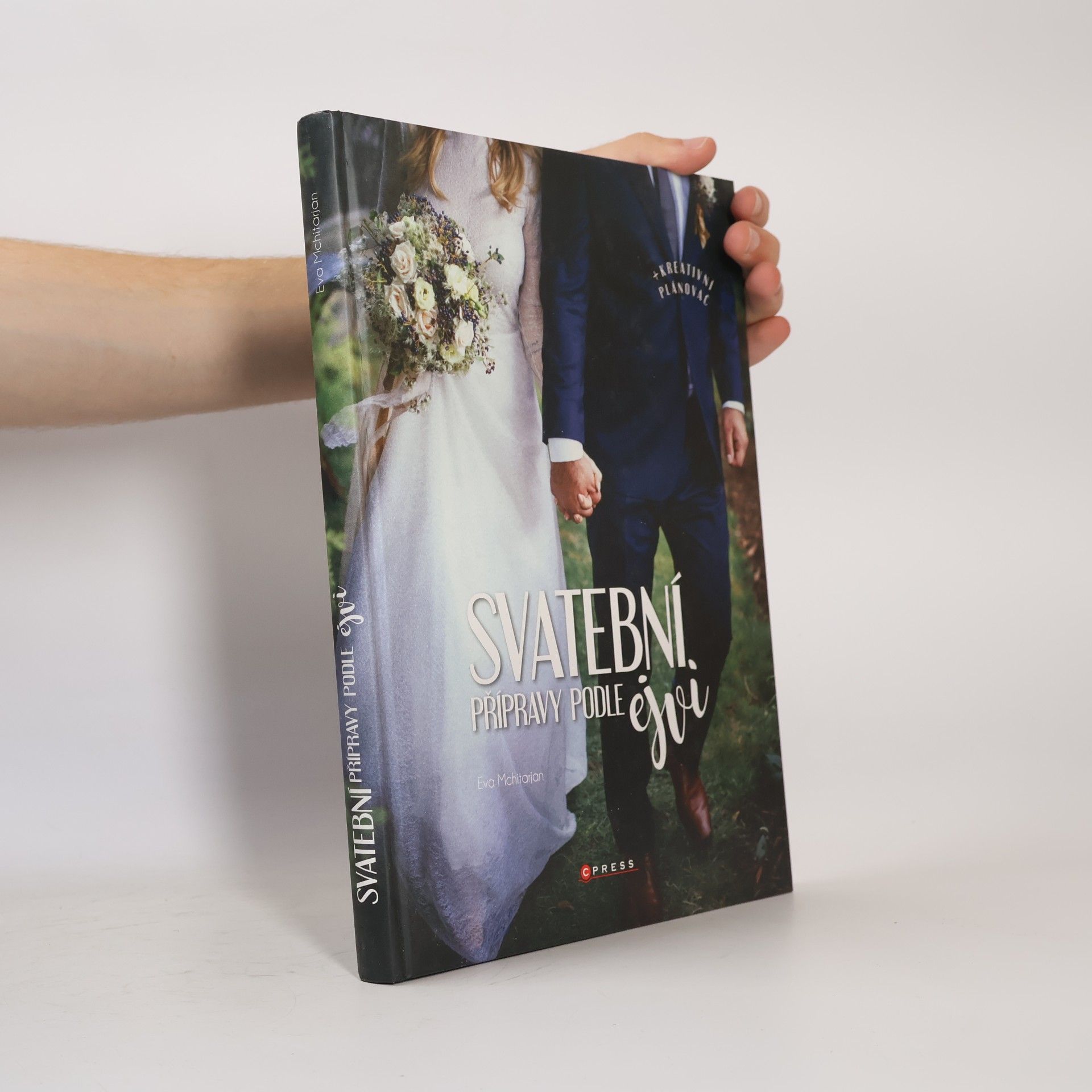 Eva Mchitarjan Svatební přípravy podle Ejvi